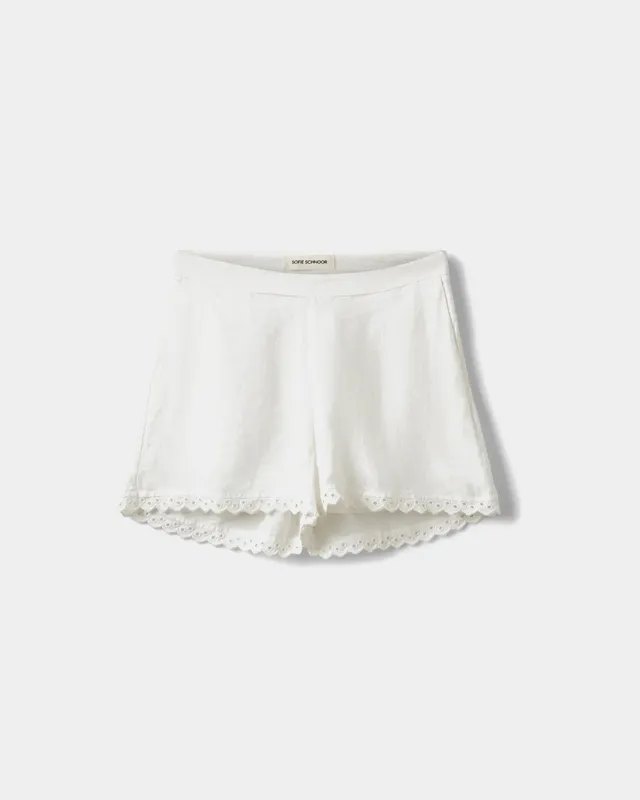 sofie-schnoor-women-alixsw-shorts-32-42-creme-leinen image 1