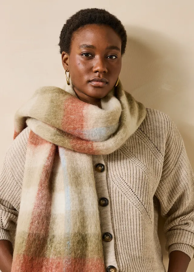la-f-e-marabout-e-gopeli-schal-kariert-rosa-wollmix-fransen image 1