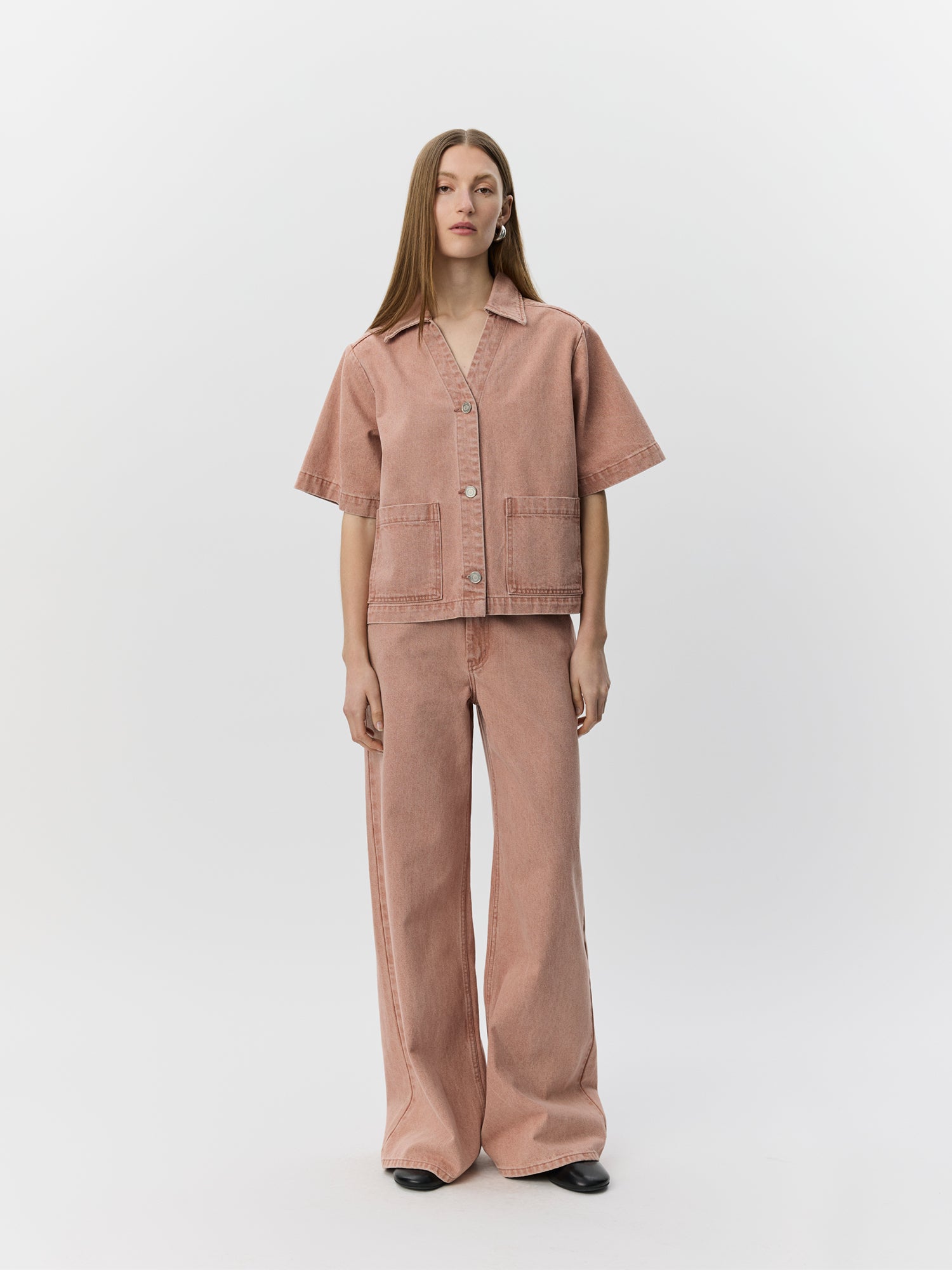 sofie-schnoor-women-manjasw-denimhemd-rose-kurzarm-oversize image 2