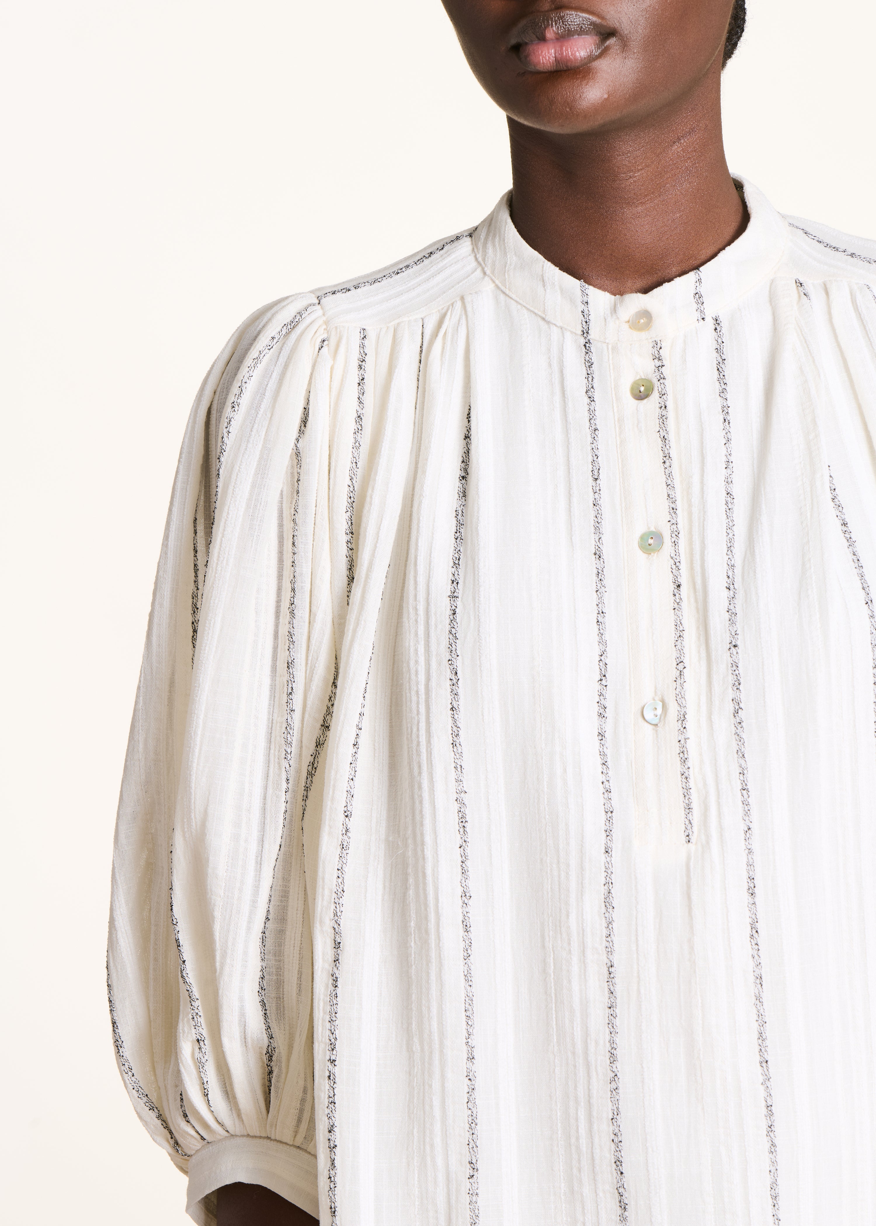 la-f-e-marabout-e-fabiola-kleid-ecru-gestreift-kurz image 5