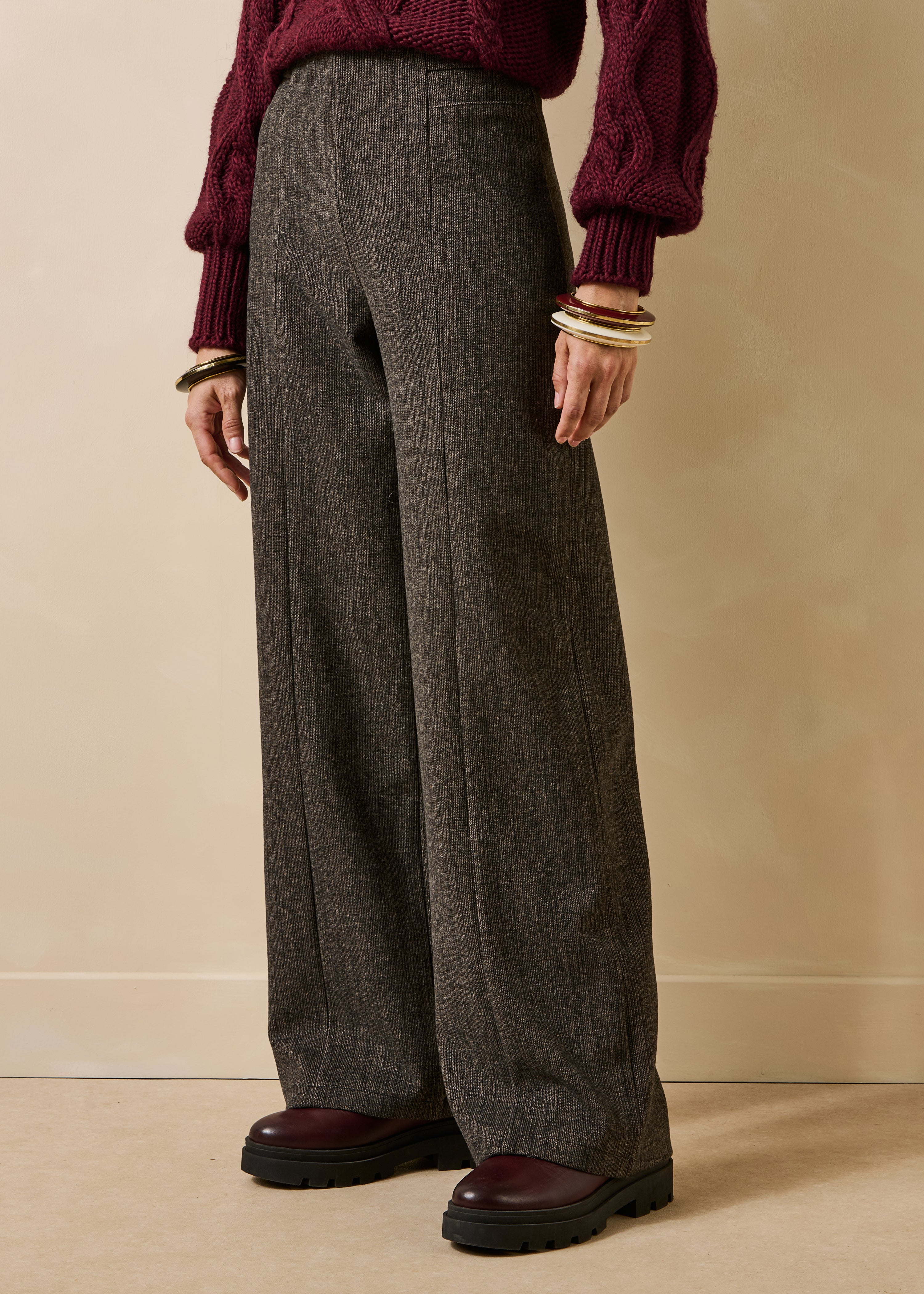 la-f-e-marabout-e-gemiora-hose-braun-weit-samtoptik image 2