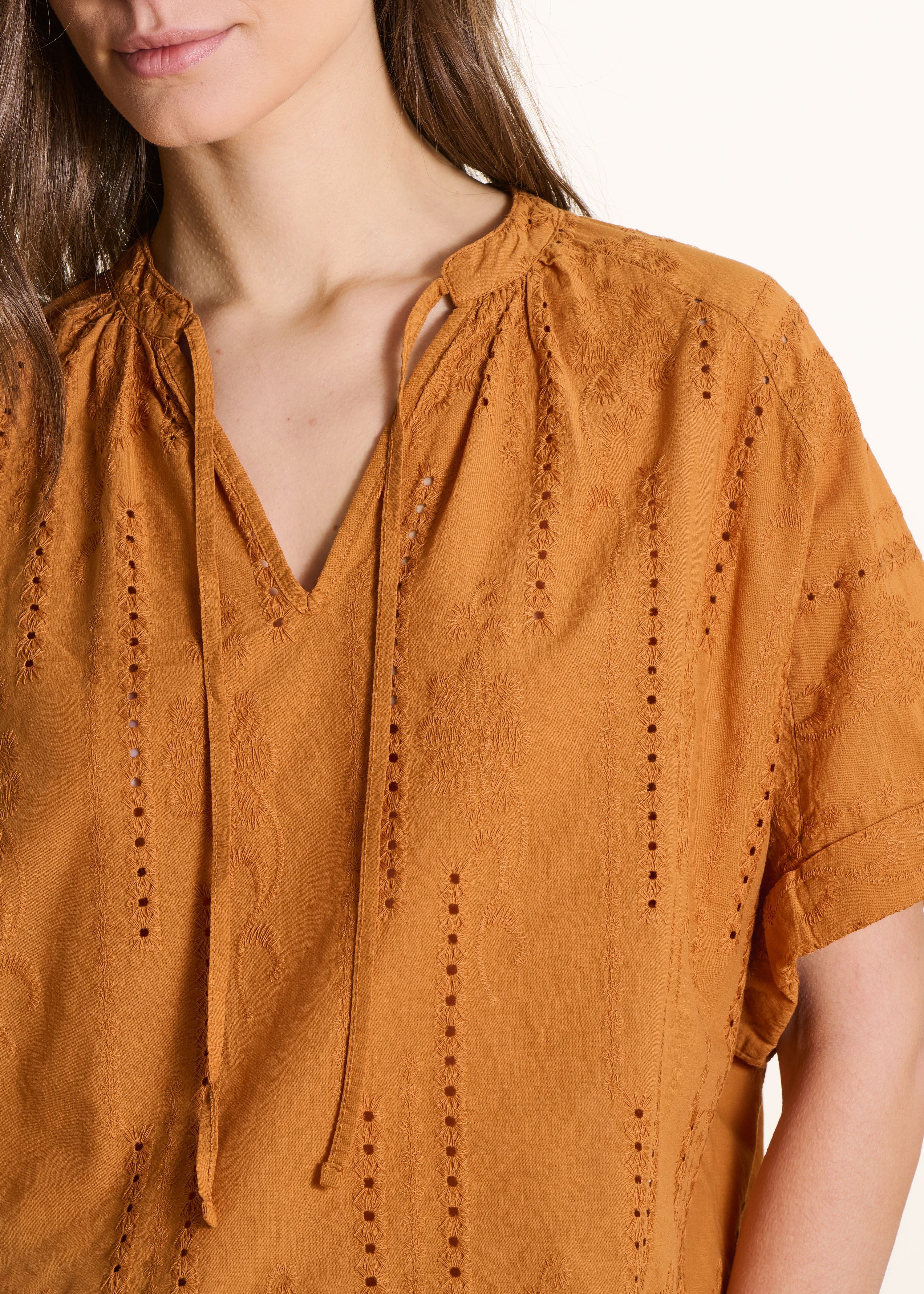 la-f-e-marabout-e-felina-bluse-ocker-broderie-baumwolle image 4