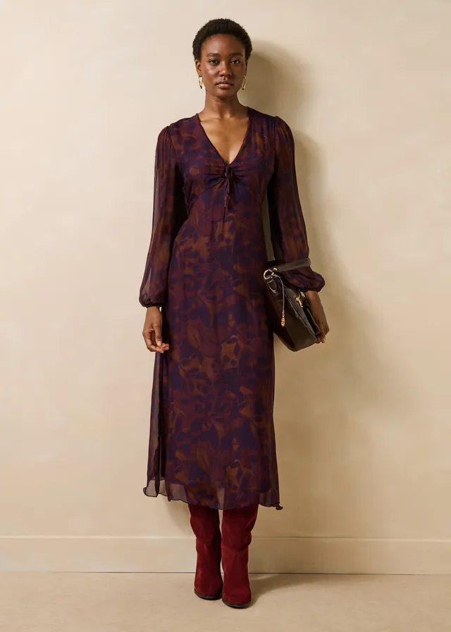la-f-e-marabout-e-deesse-kleid-viola-lang-v-ausschnitt image 1