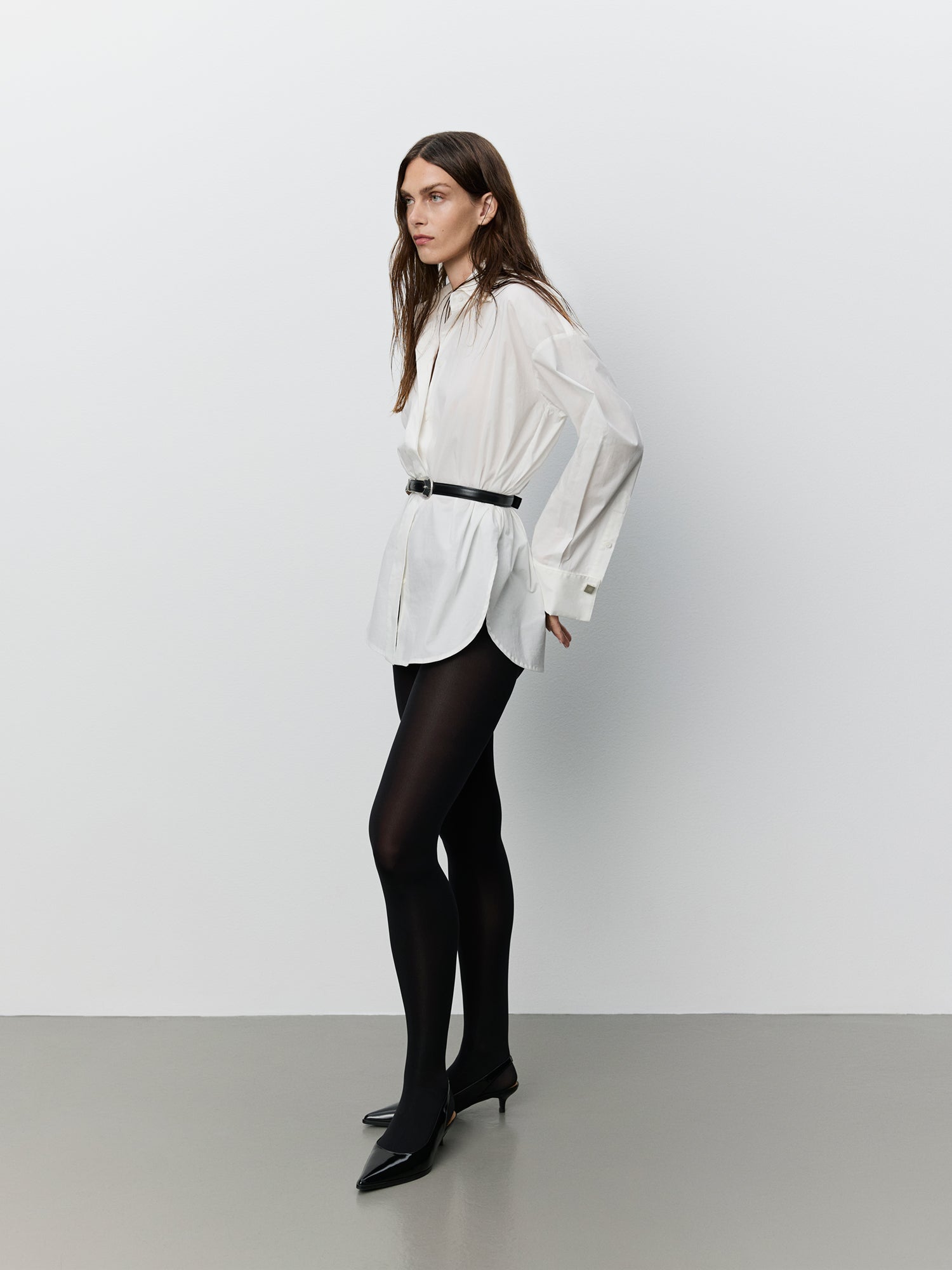 sofie-schnoor-women-icon-018-gavinasw-oversize-bluse-off-white image 4
