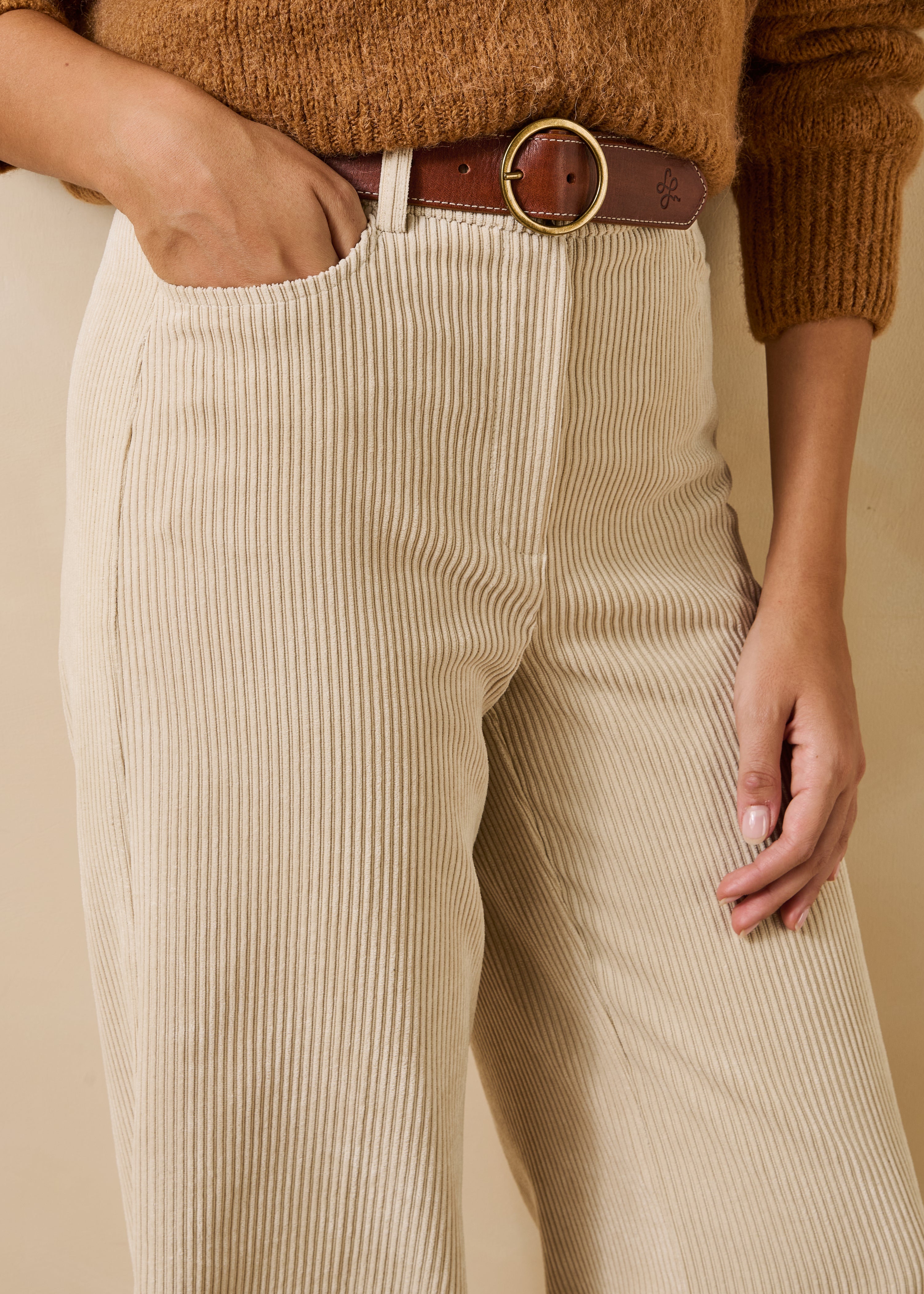 la-f-e-marabout-e-zander-hose-beige-samt-gr-34 image 5