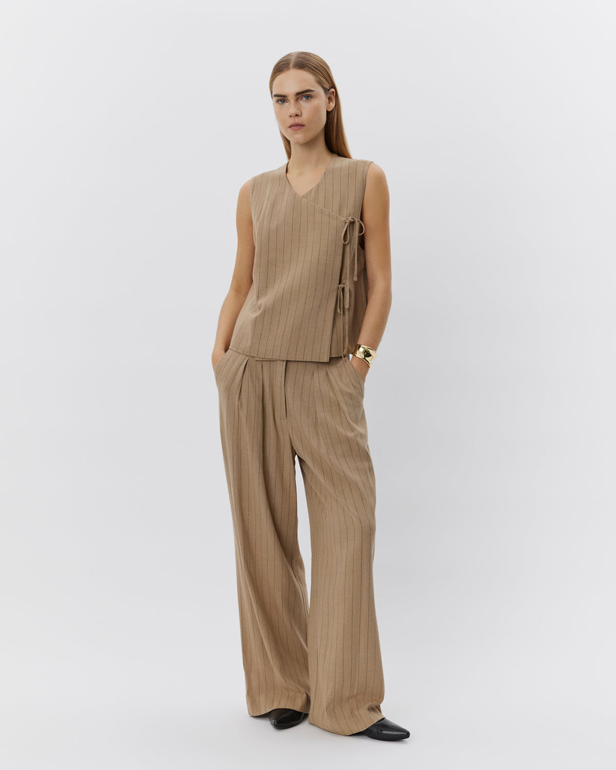 sofie-schnoor-women-cailinsw-weste-beige-gestreift-leinen image 2