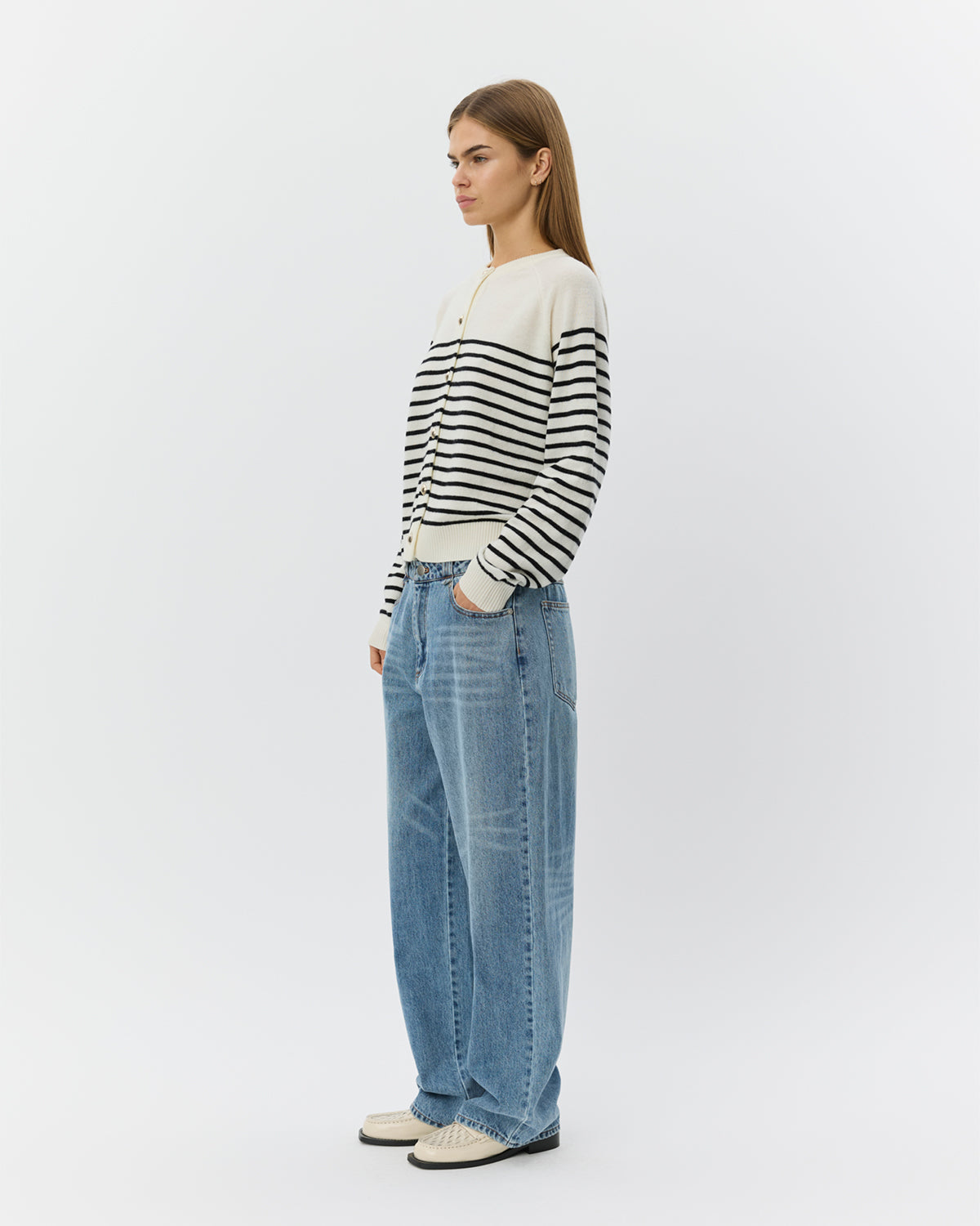 sofie-schnoor-women-joannasw-strickjacke-off-white-wolle image 3