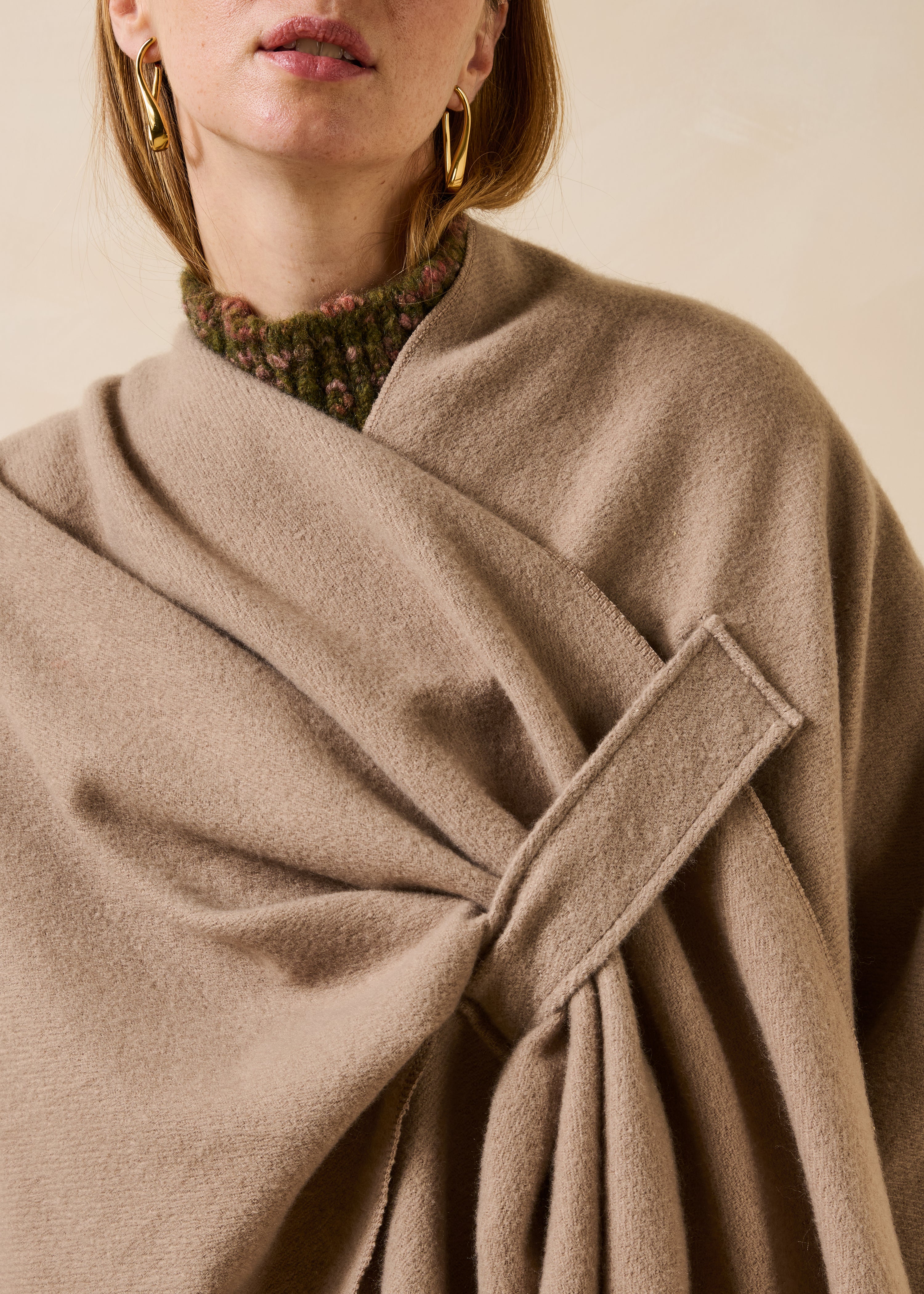 la-f-e-marabout-e-gobate-poncho-camel-mit-fransen image 5