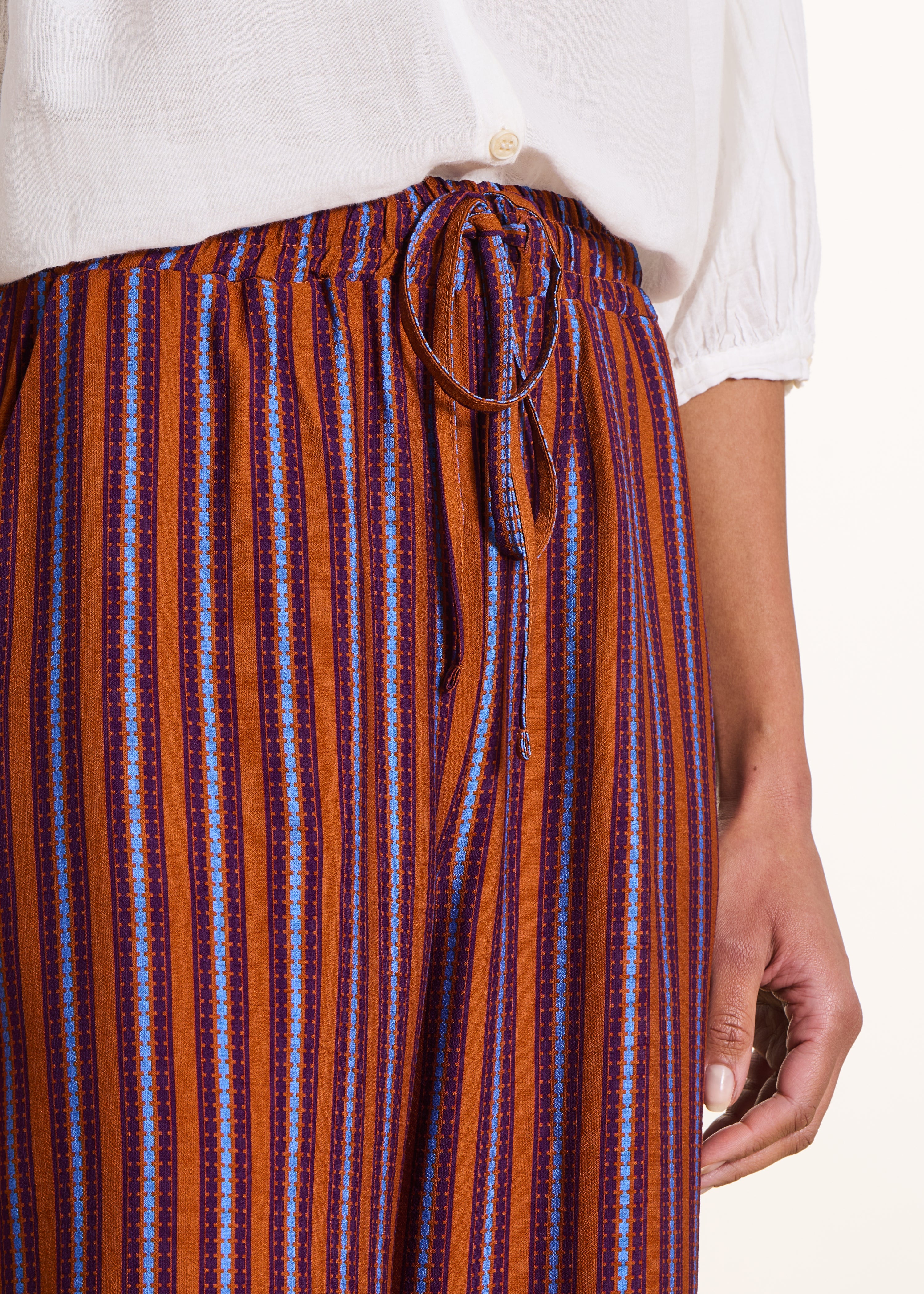 la-f-e-marabout-e-hose-gestreift-violett-orange-weit image 5