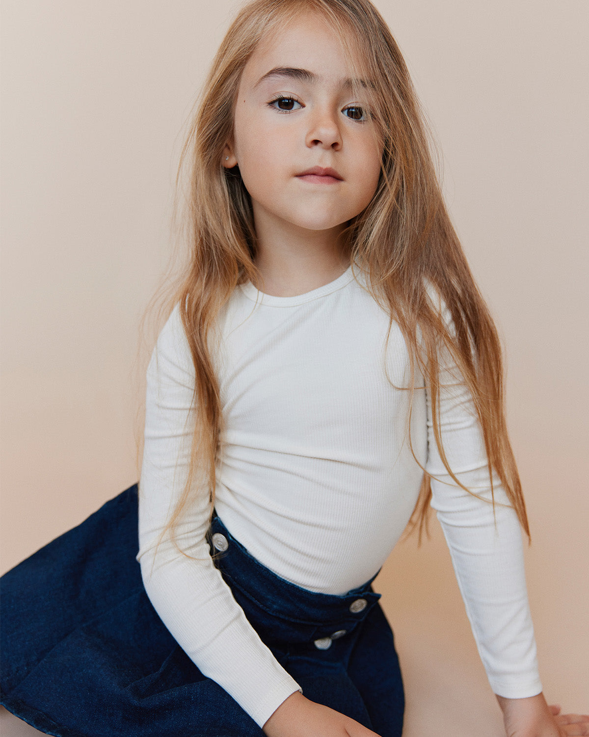 sofie-schnoor-kids-numask-rock-denim-dunkelblau-falten image 2