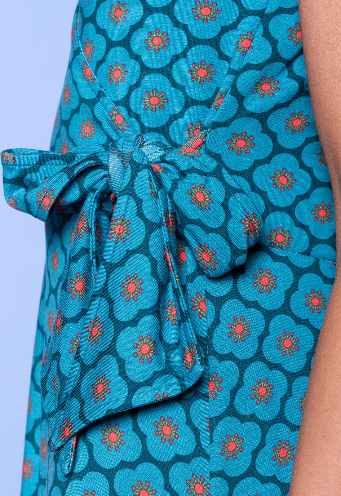 moshiki-dress-i-101-s26dress-v4-viskose-kleid-v-ausschnitt image 8