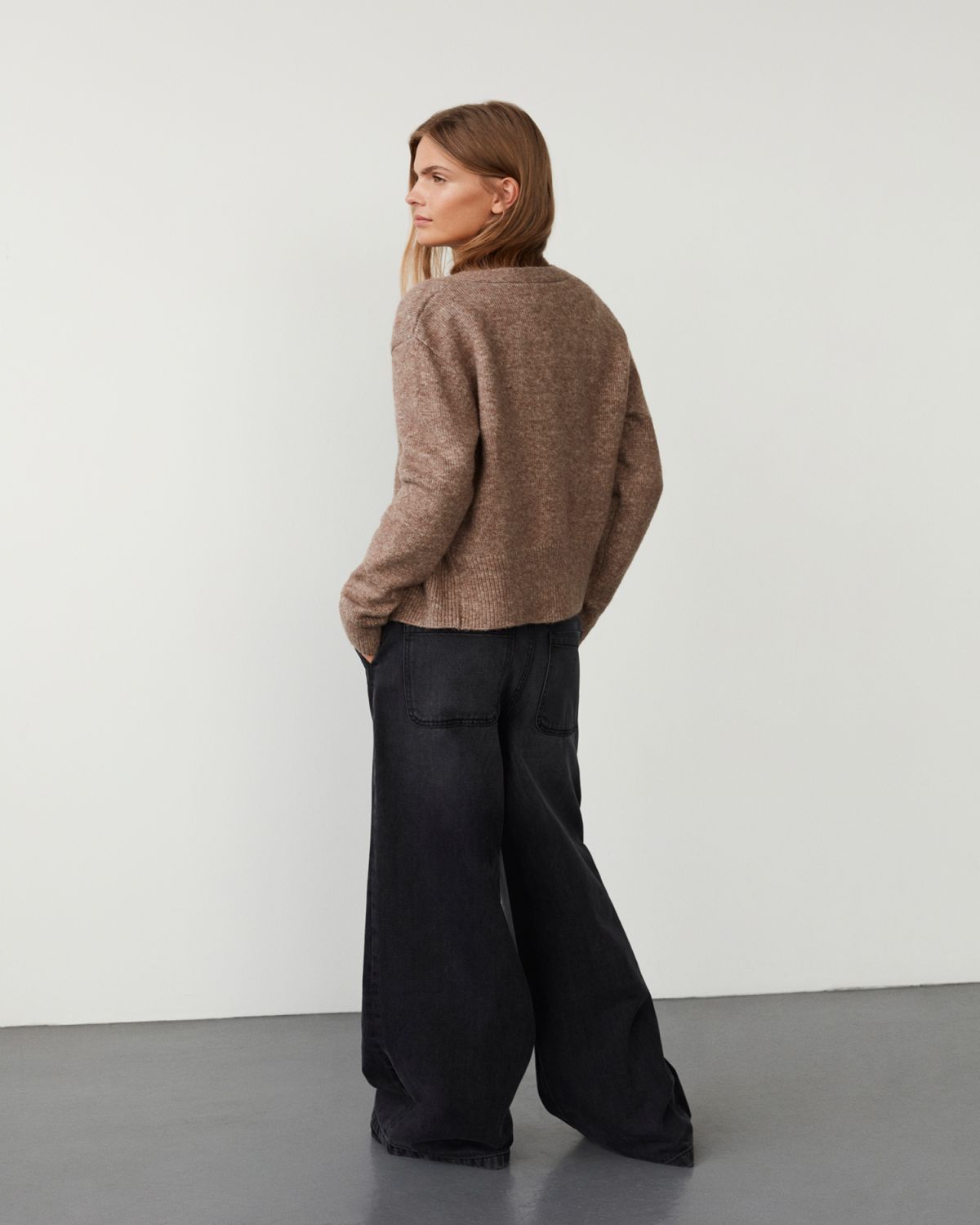 sofie-schnoor-women-levasw-cardigan-brown-melange image 4