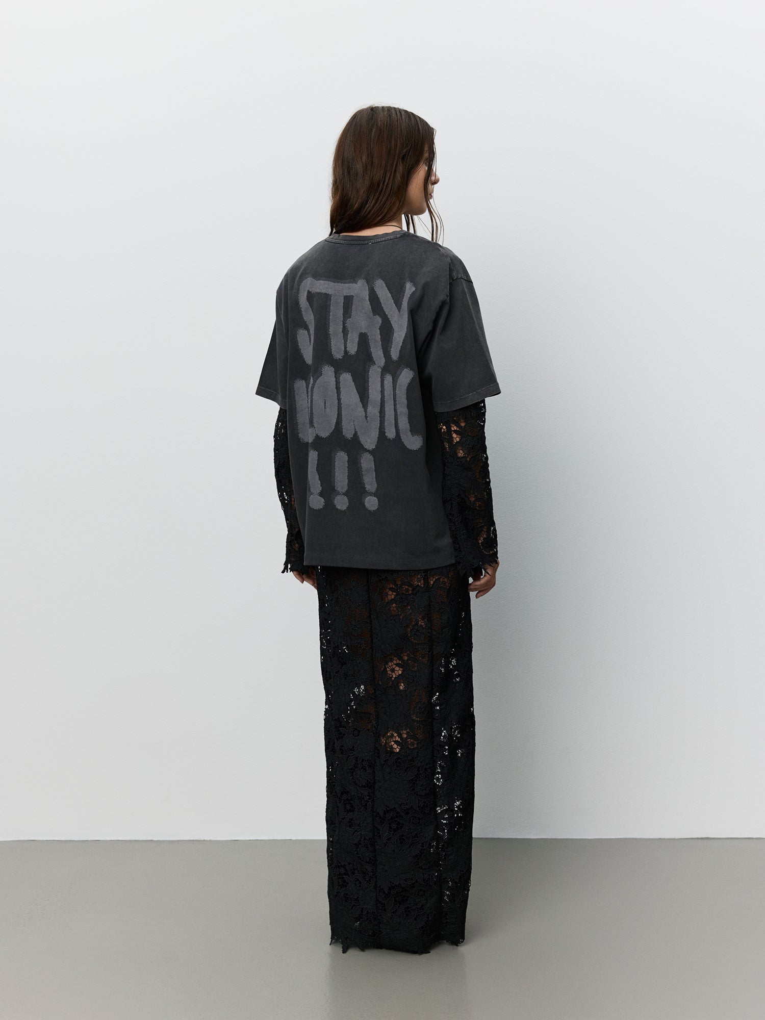 sofie-schnoor-women-icon-013-mae-t-shirt-washed-black image 7