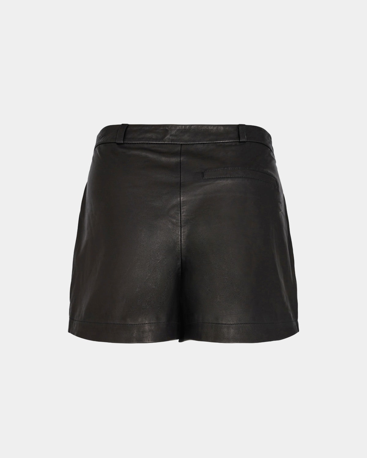 sofie-schnoor-women-jannasw-ledershorts-schwarz-echtleder image 6