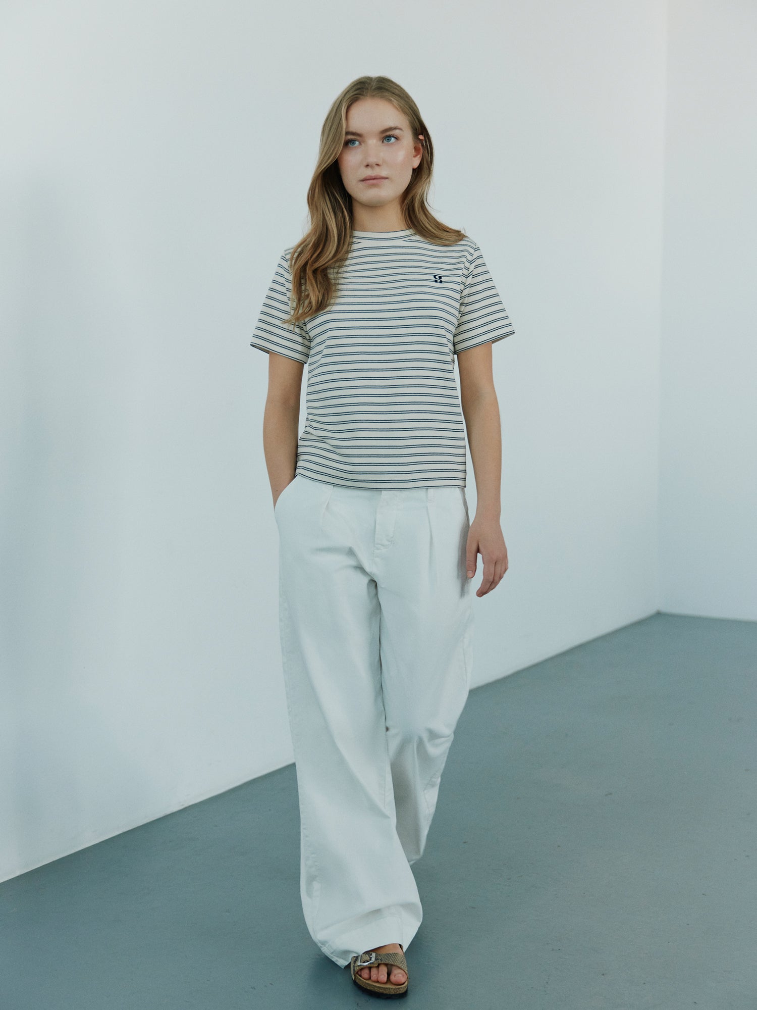 sofie-schnoor-young-lunasy-t-shirt-off-white-baumwolle image 2