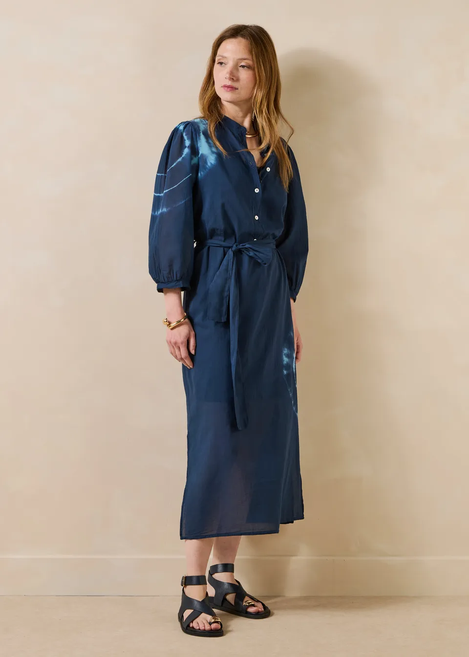 la-f-e-marabout-e-robes-kleid-blau-tie-dye-midi-voile image 1