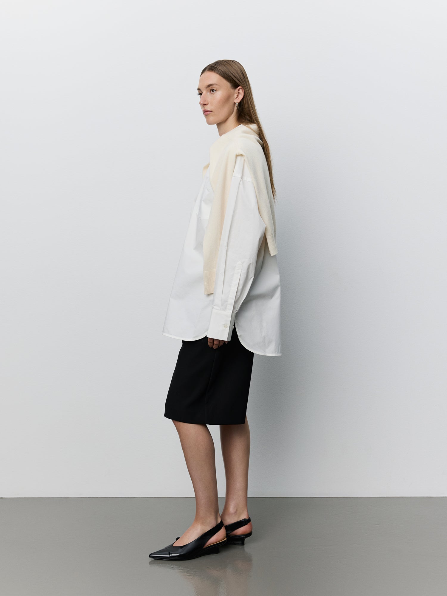 sofie-schnoor-women-alinasw-oversized-hemd-wei-baumwolle image 2