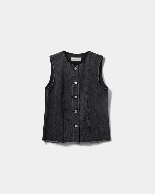 sofie-schnoor-women-carlasw-weste-schwarz-jeansweste-knopf image 1