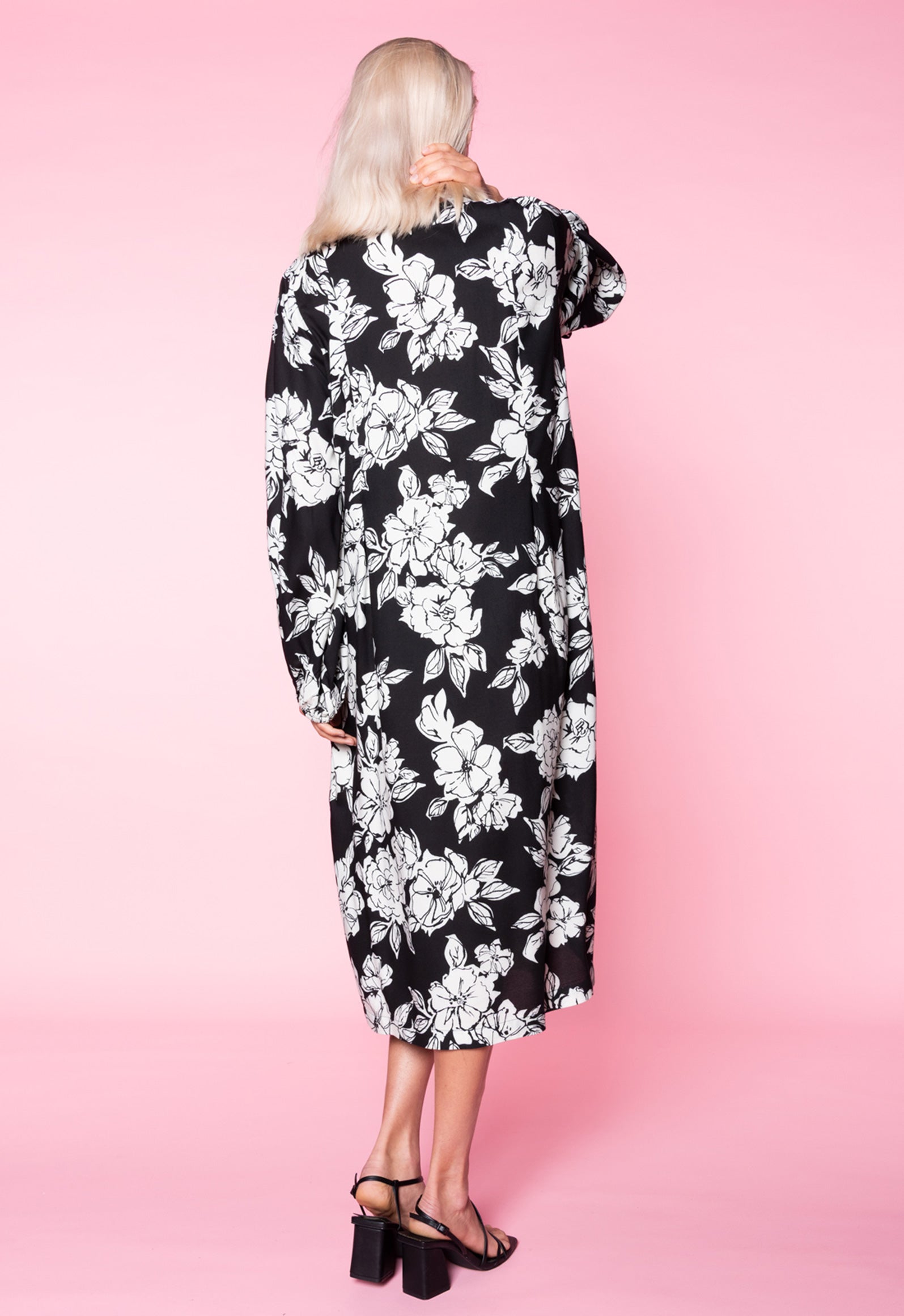 moshiki-dress-i-101-kleid-ballon-rmel-upcycled-rayon-115cm image 6