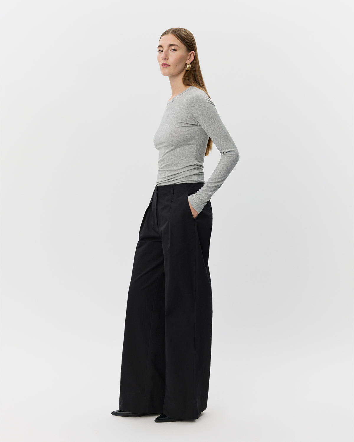 sofie-schnoor-athenasw-hose-damen-schwarz-weites-bein-baumwolle image 4