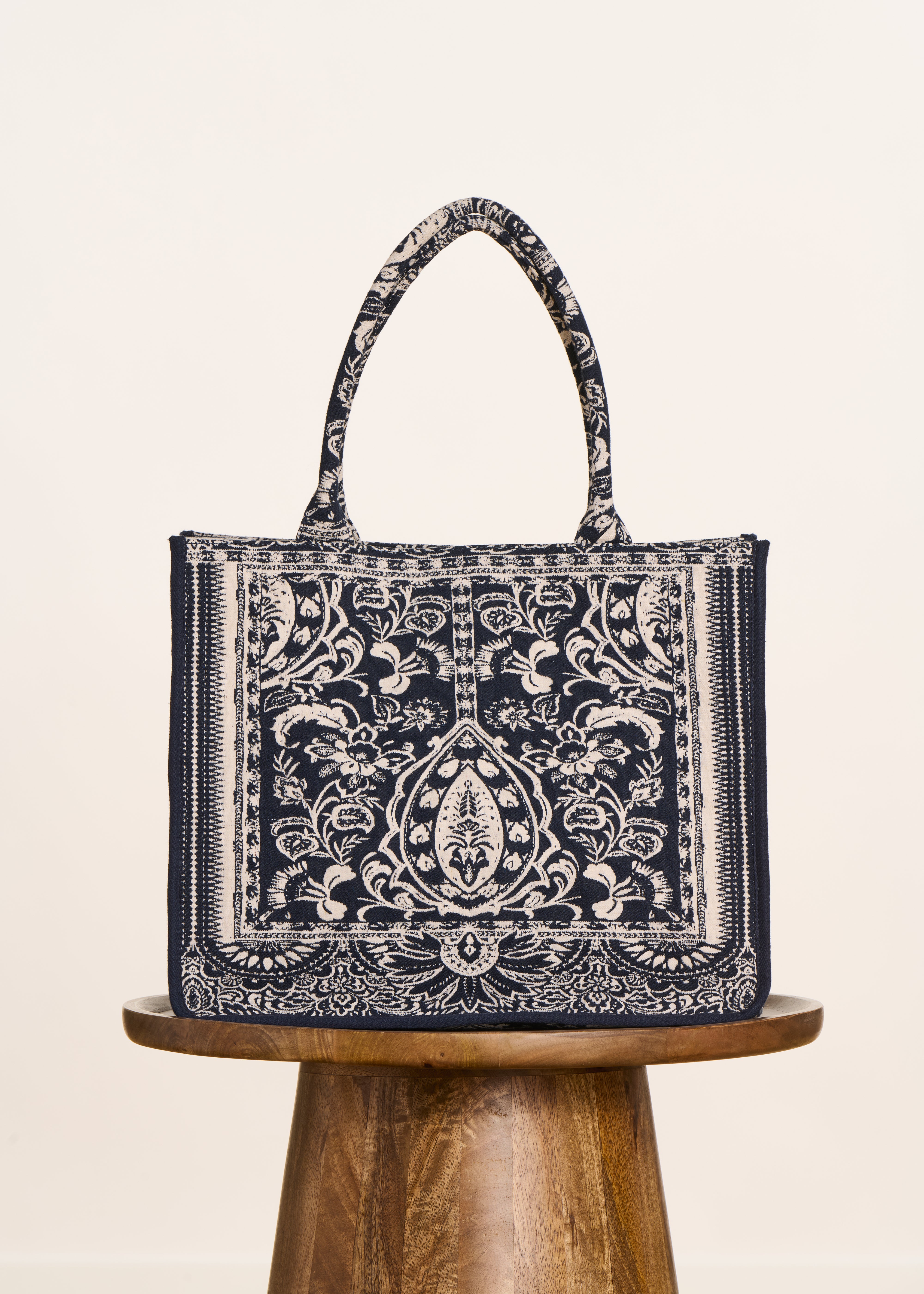 la-f-e-marabout-e-tromso-shopper-navy-jacquard-baumwolle image 1