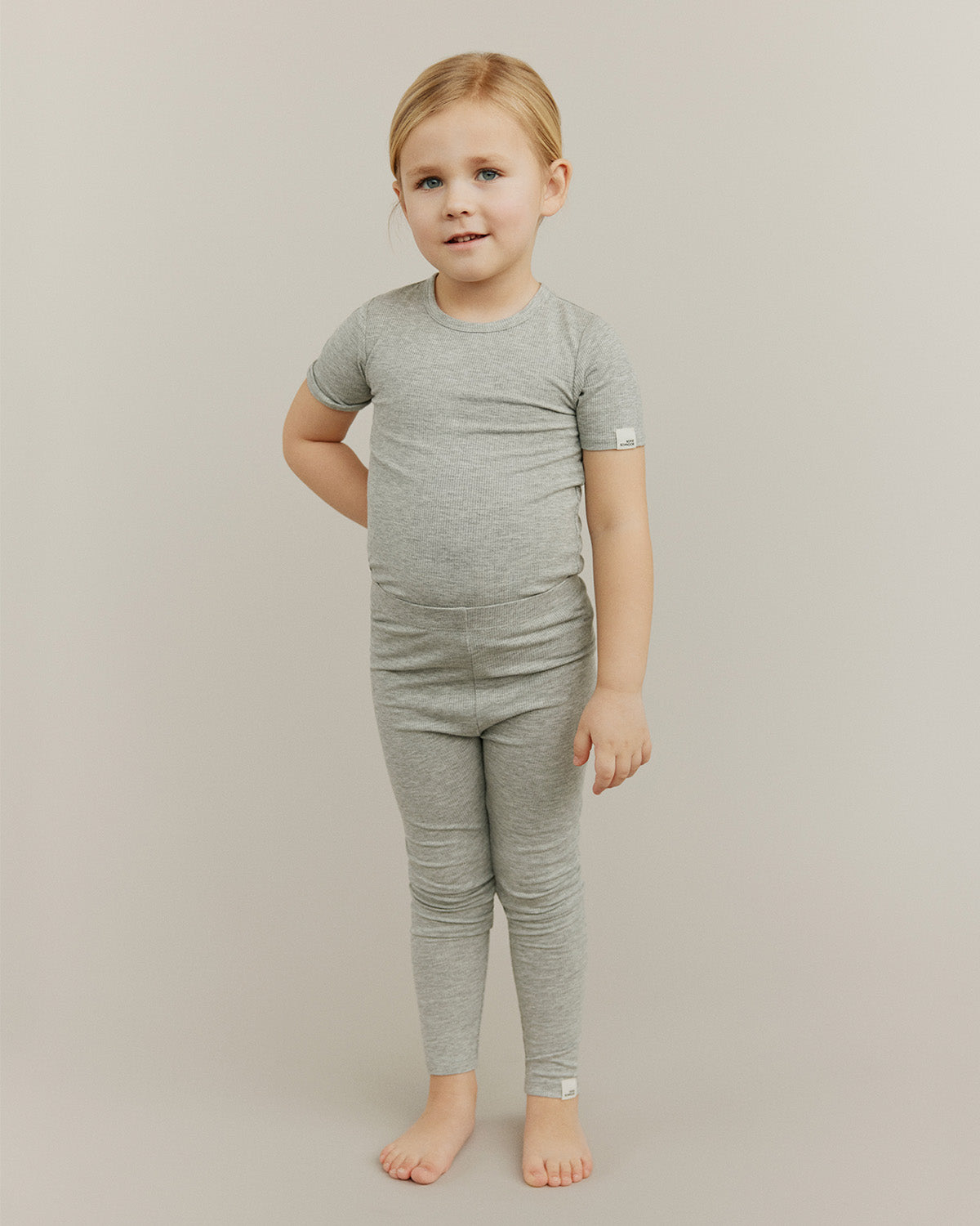 sofie-schnoor-kids-nalinesb-leggings-grey-mel-viskose-slim image 2
