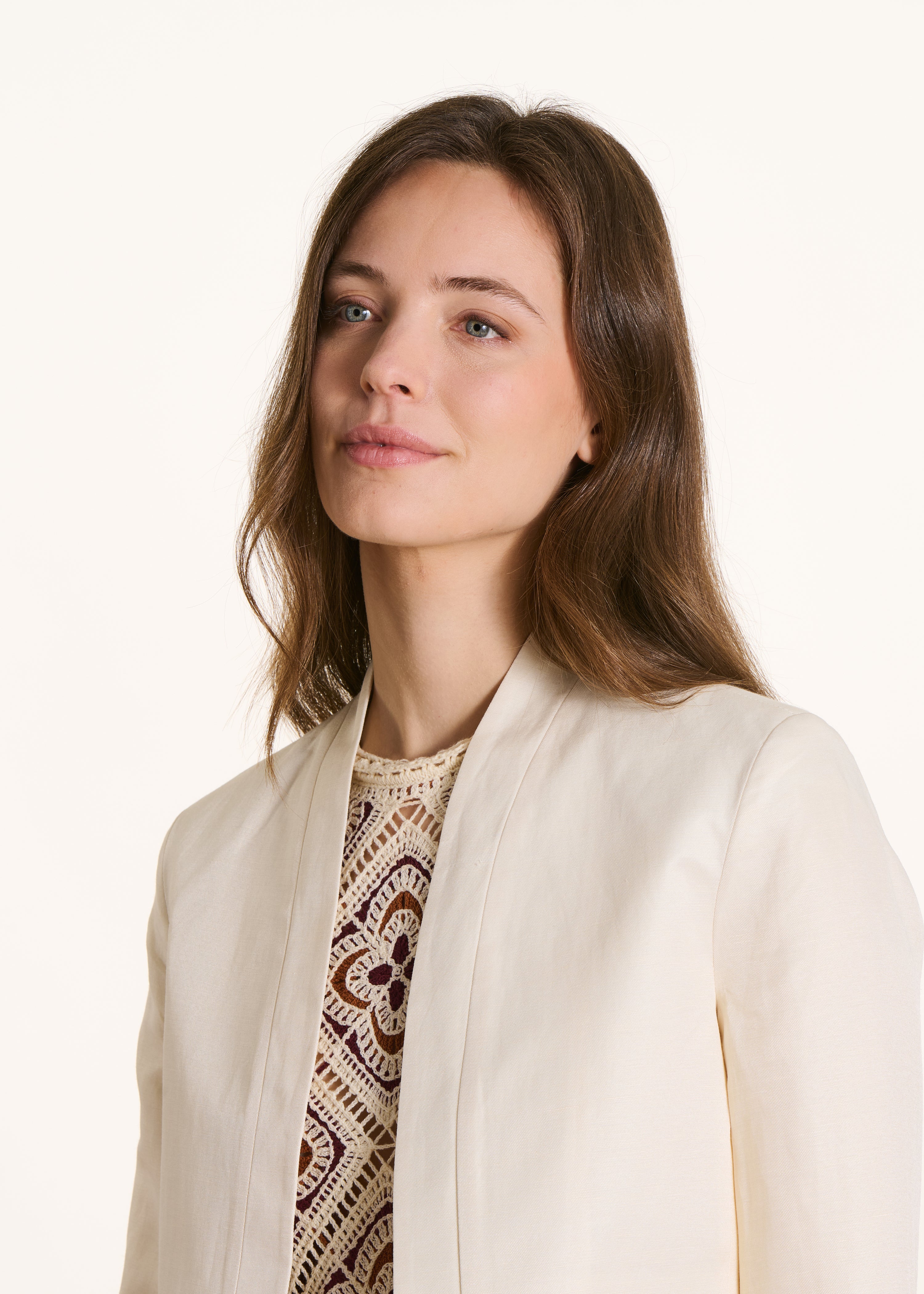 la-f-e-marabout-e-french-jacke-ecru-kurz-38 image 5