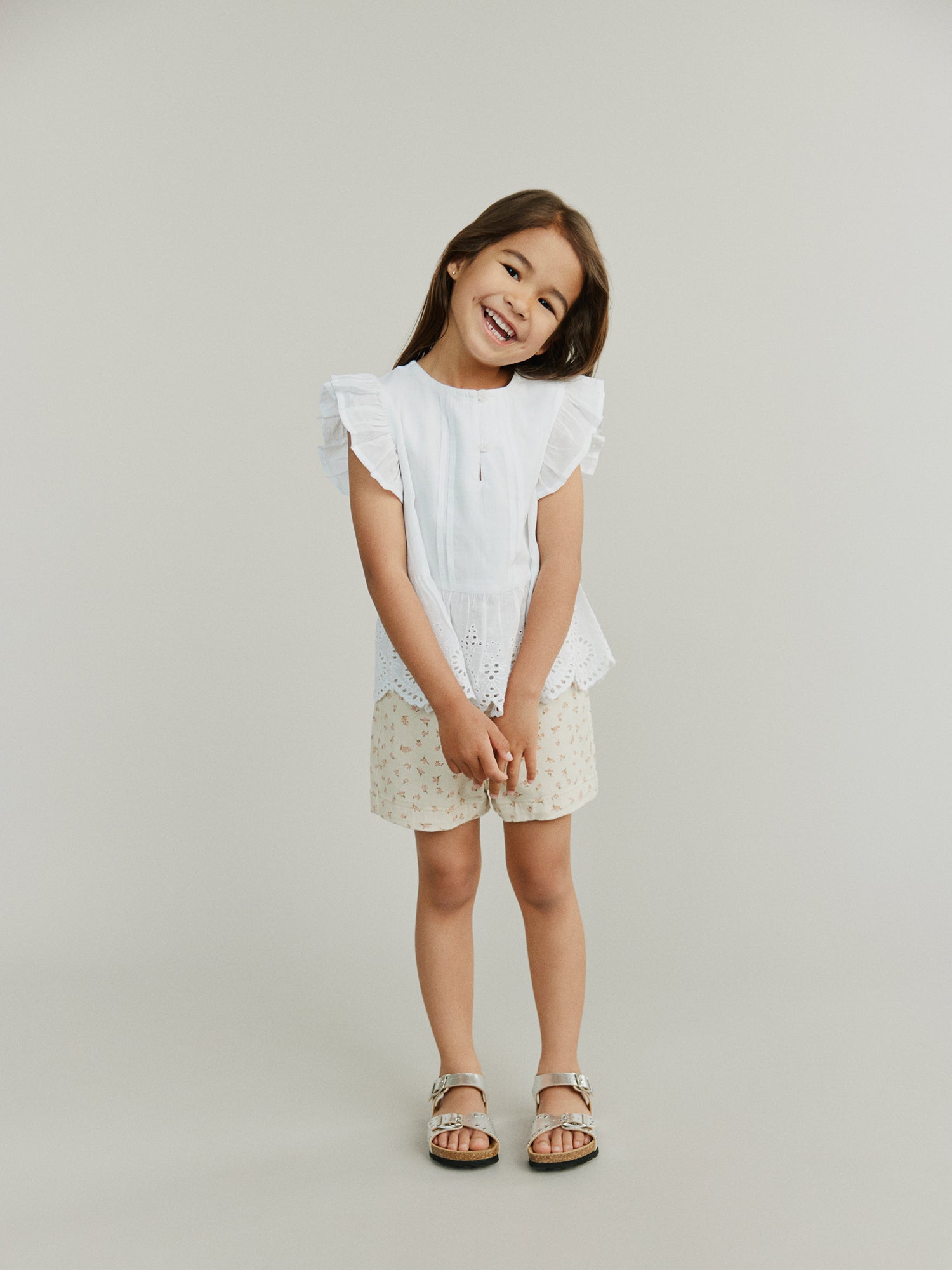 sofie-schnoor-kids-juliettekb-bluse-wei-baumwolle image 2