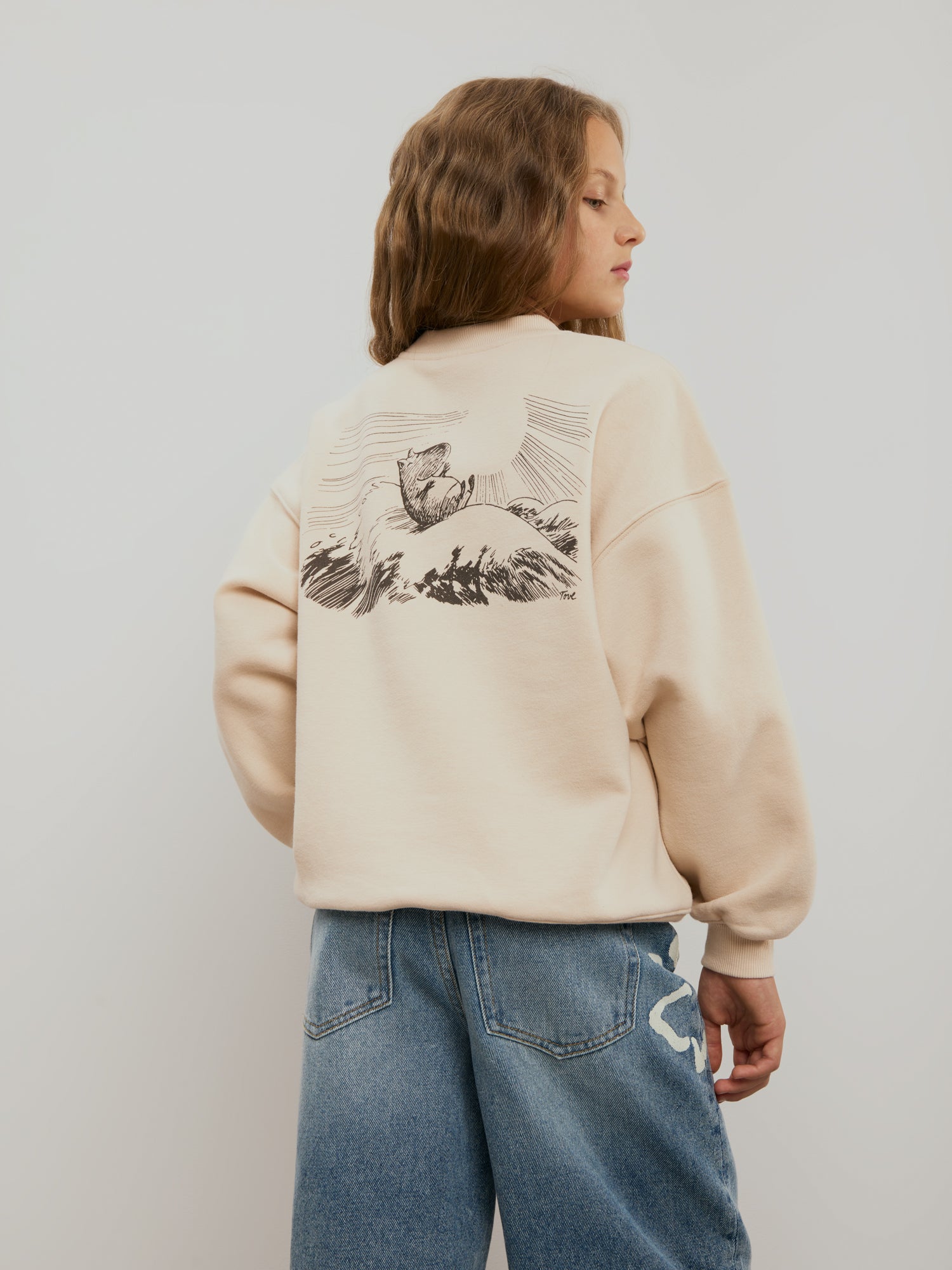 sofie-schnoor-young-elinsy-sweatshirt-fog-mumin-baumwolle image 8