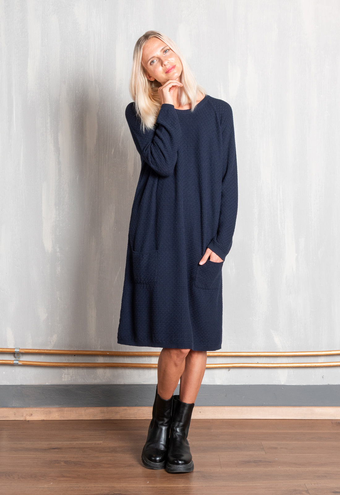 moshiki-pevila-dress-strickkleid-berry-s-bio-baumwolle image 4
