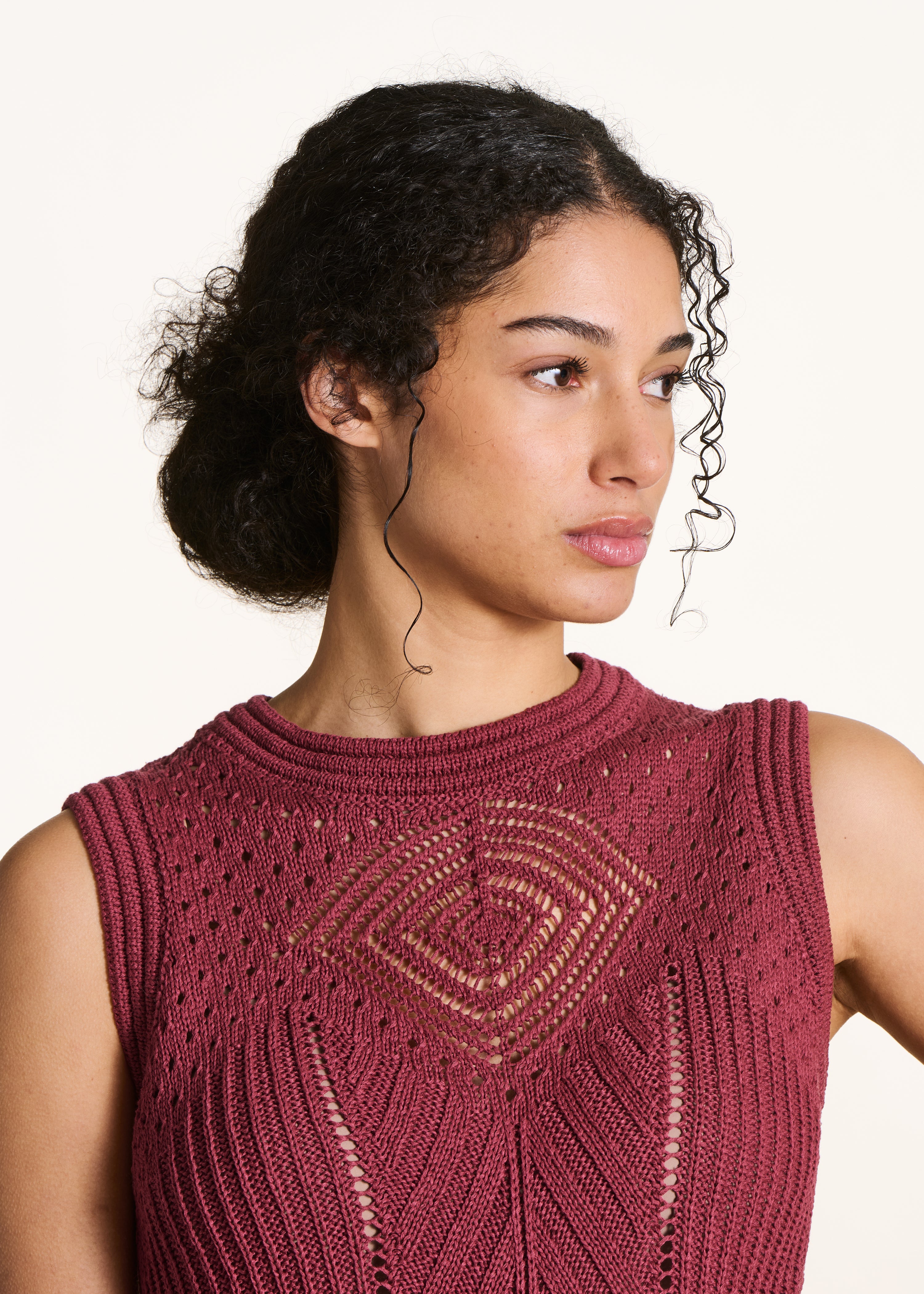 la-f-e-marabout-e-pulls-gilets-pullunder-bordeaux-rmellos-h-kelstrick image 5
