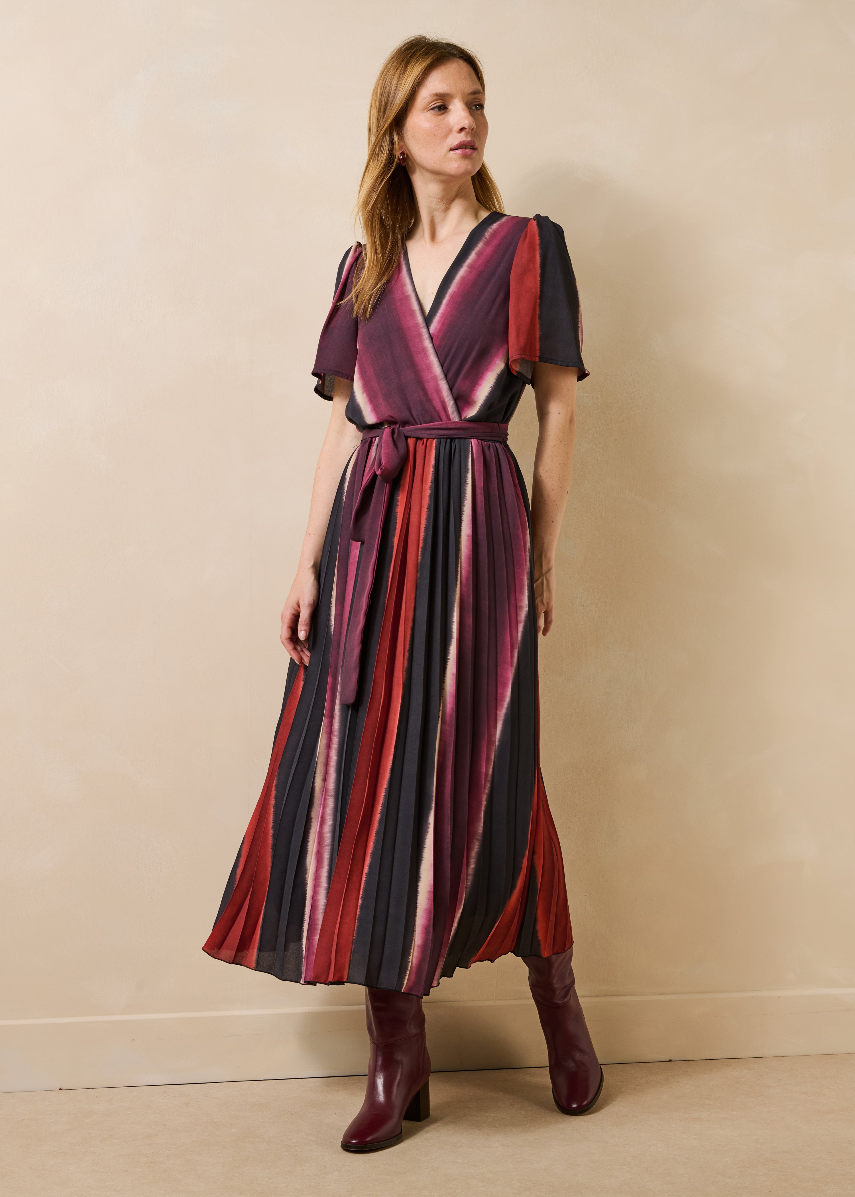 la-f-e-marabout-e-giara-maxikleid-gestreift-rot-violett image 2