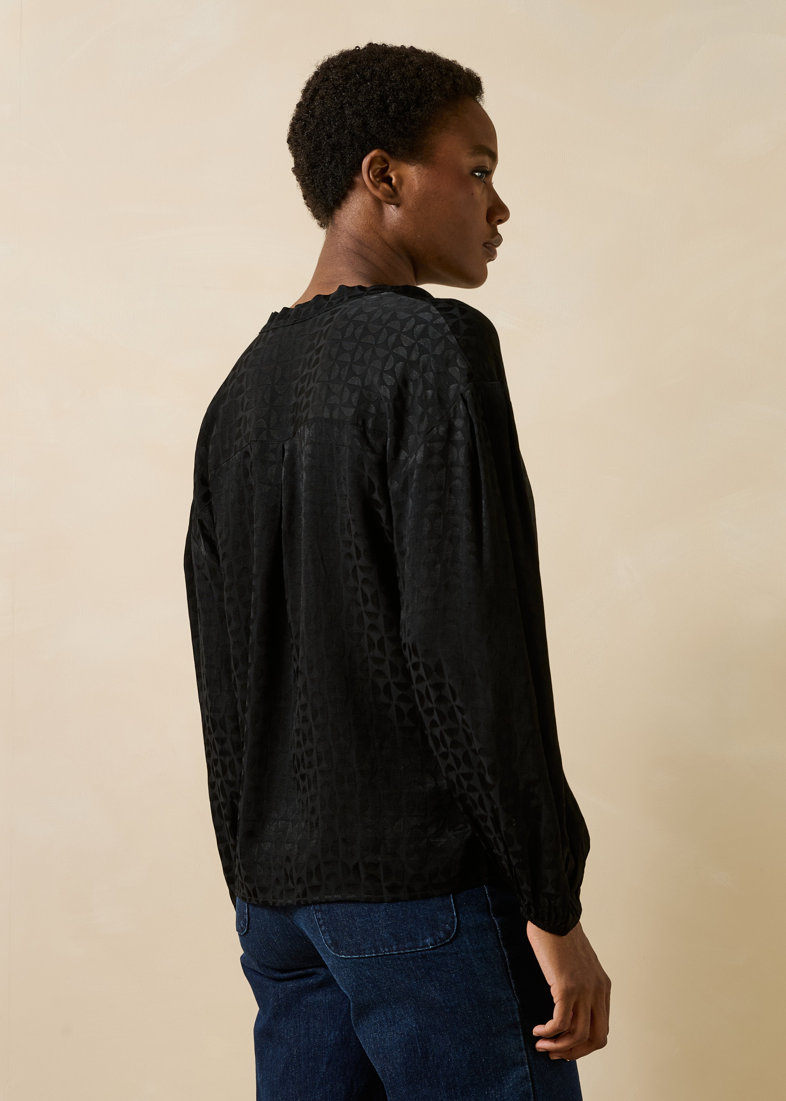 la-f-e-marabout-e-genty-bluse-schwarz-viskose-lavalli-re image 3