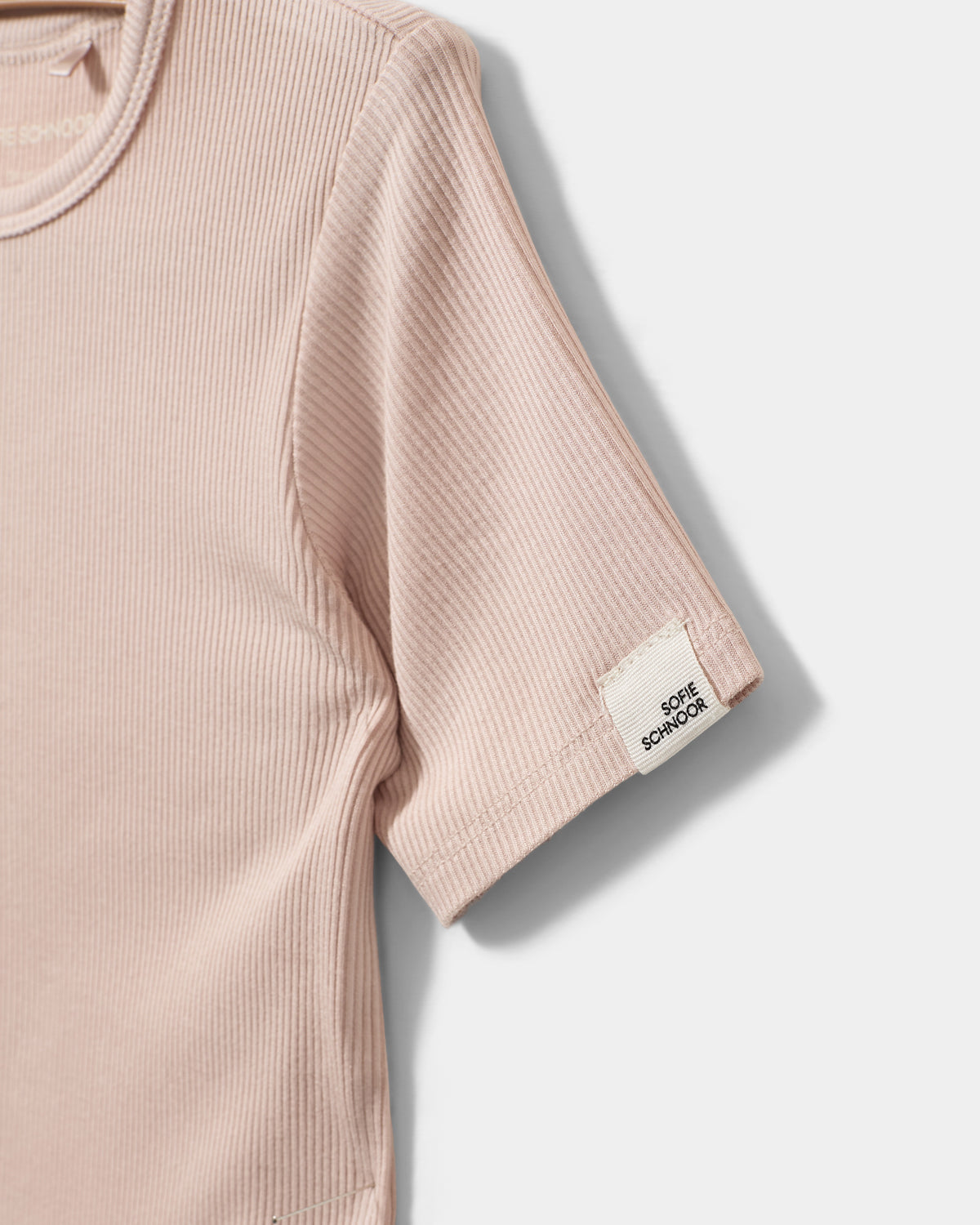 sofie-schnoor-piper-pnos641-t-shirt-light-rose image 3