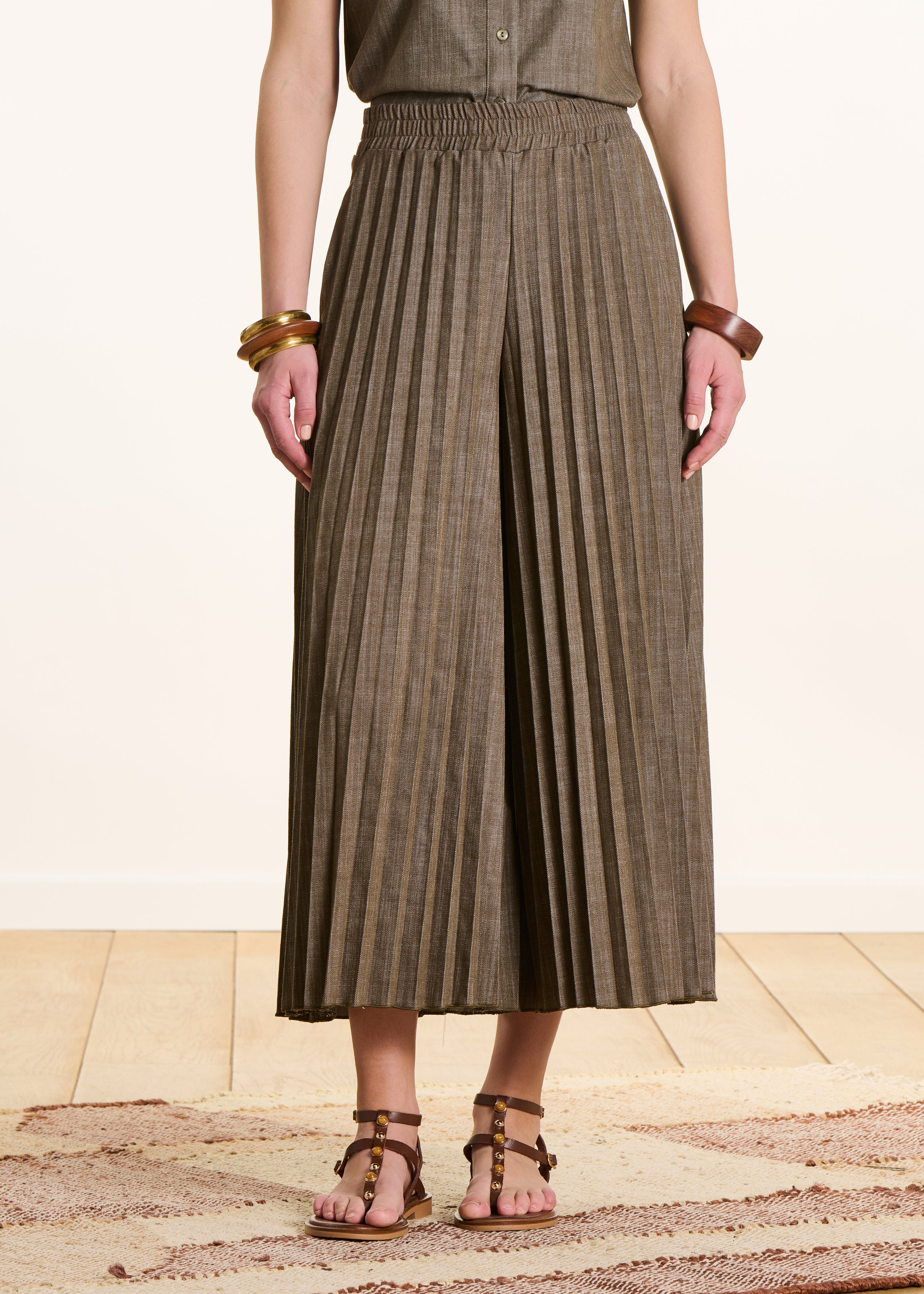 la-f-e-marabout-e-pantalon-jeanshose-plissiert-kaki image 2