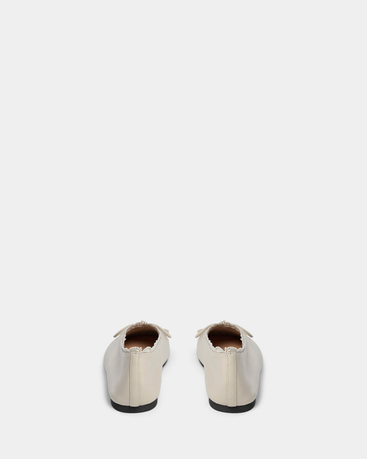 sofie-schnoor-sarasw-ballerina-leder-off-white-schleife image 4