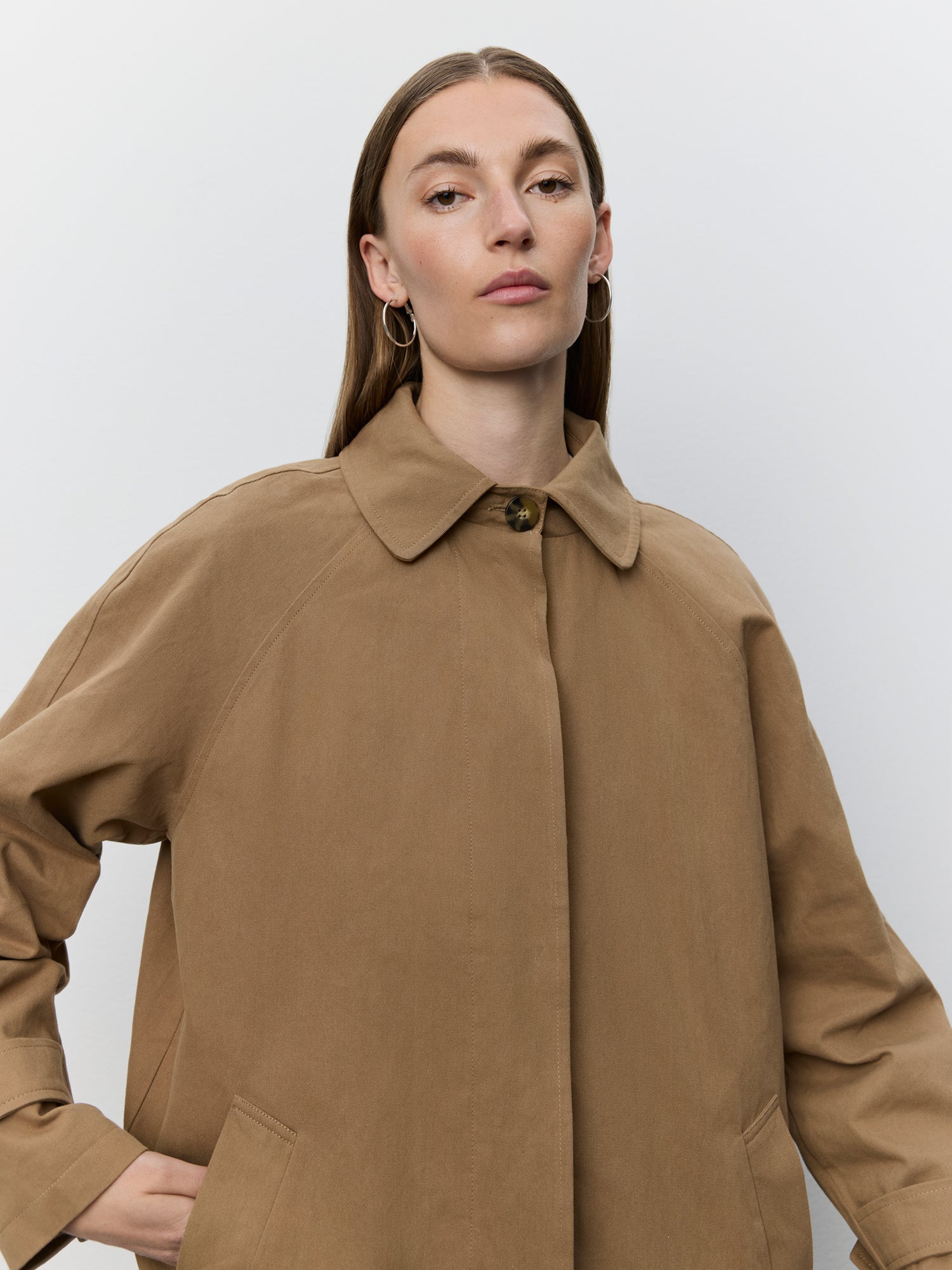 sofie-schnoor-enisesw-snos688-trenchcoat-damen-camel-steppweste image 5