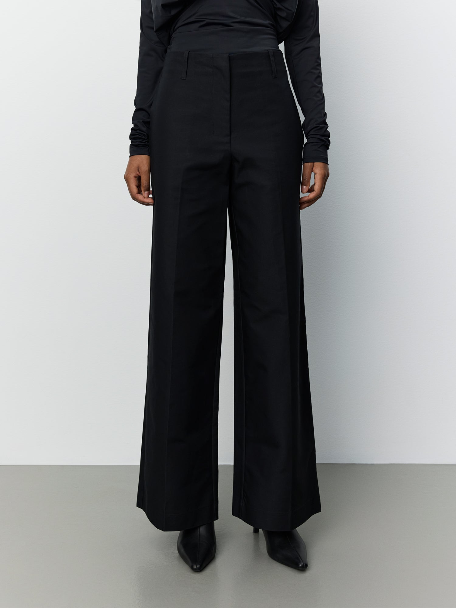 sofie-schnoor-avauasw-stoffhose-damen-schwarz-baumwolle image 5