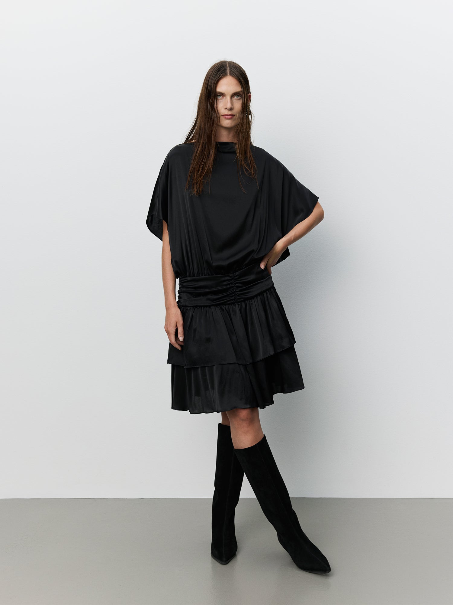 sofie-schnoor-icon-017-seidenkleid-schwarz-mulberry-seide image 2