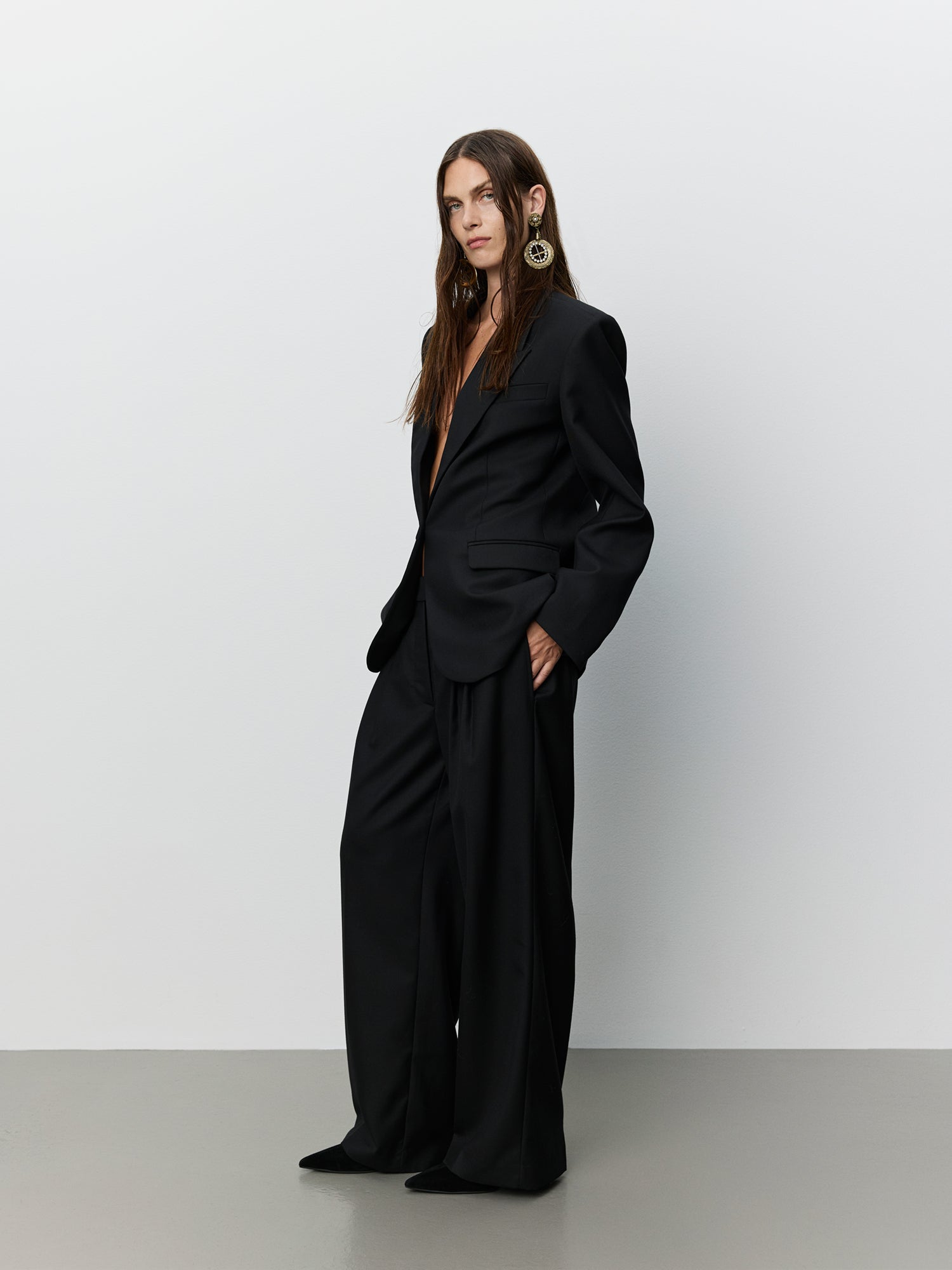 sofie-schnoor-icon-sonnasw-boxy-blazer-schwarz-wolle image 4