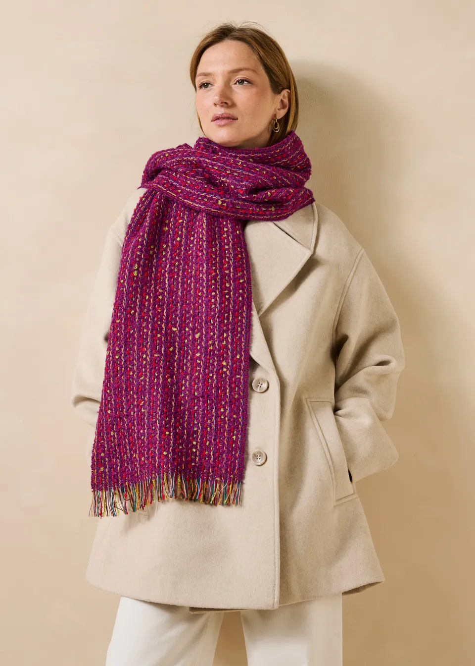 la-f-e-marabout-e-gradin-schal-violett-mohair-fransen image 1