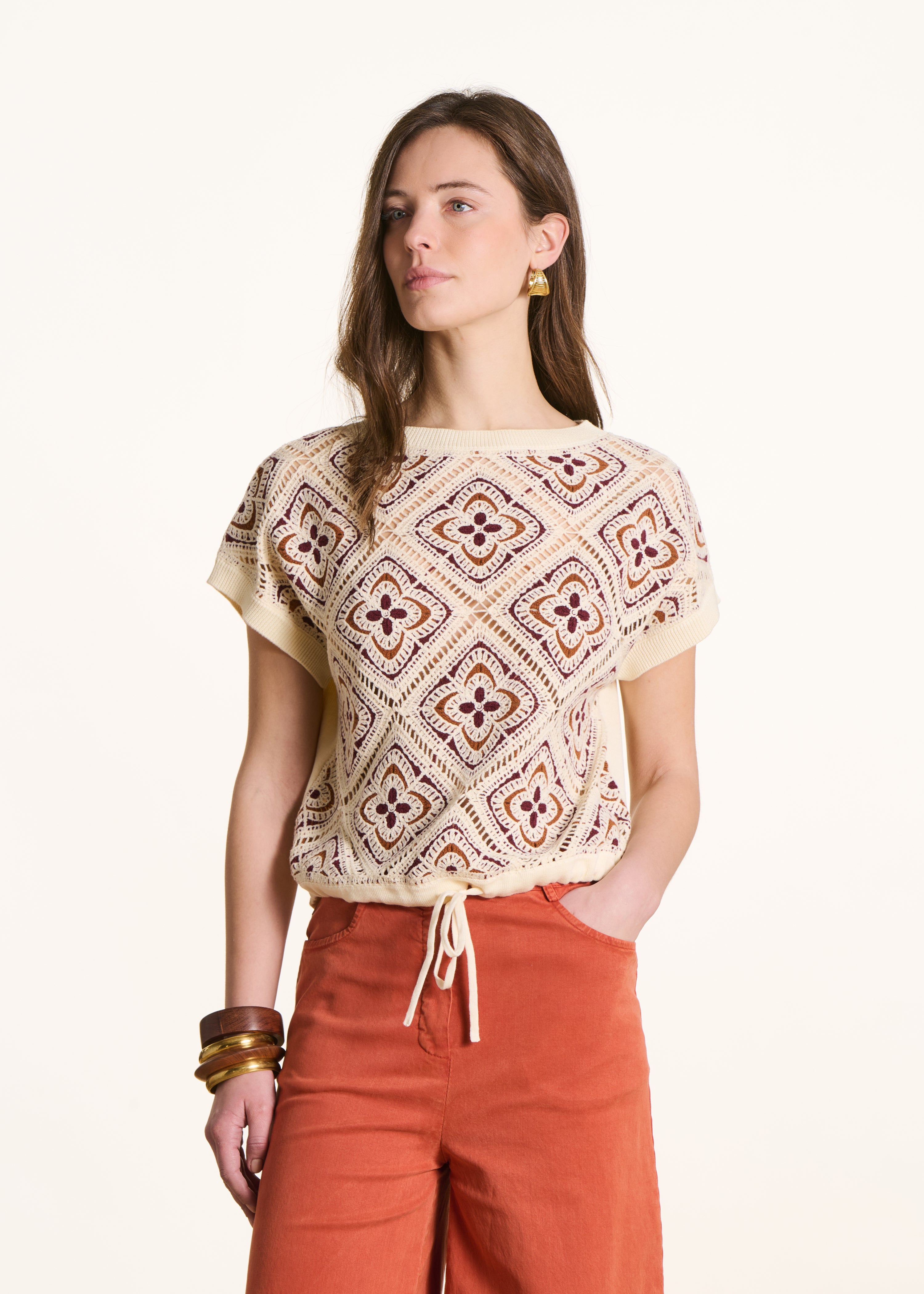 la-f-e-marabout-e-fujia-h-kelpullover-ecru-braun-kurzarm image 2