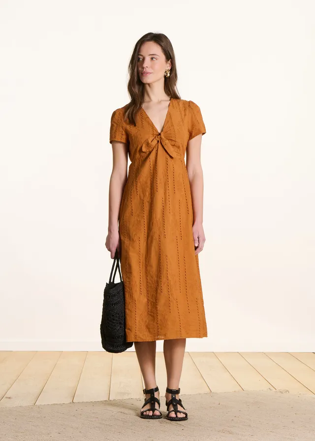 la-f-e-marabout-e-volley-midikleid-ocker-broderie image 1