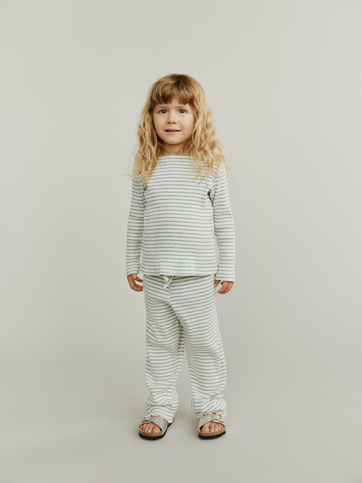 sofie-schnoor-kids-stephiekb-langarmshirt-grau-gestreift image 4