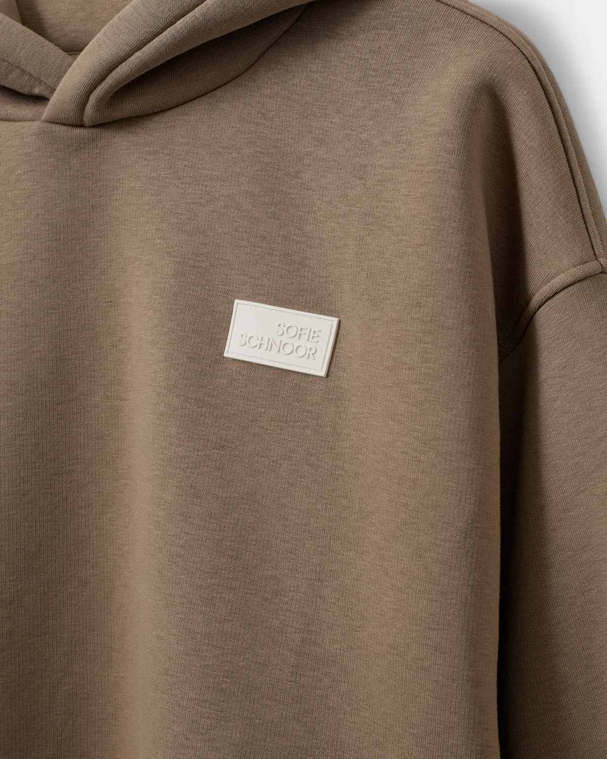 sofie-schnoor-basiksw-hoodie-nougat-brown-baumwolle image 5