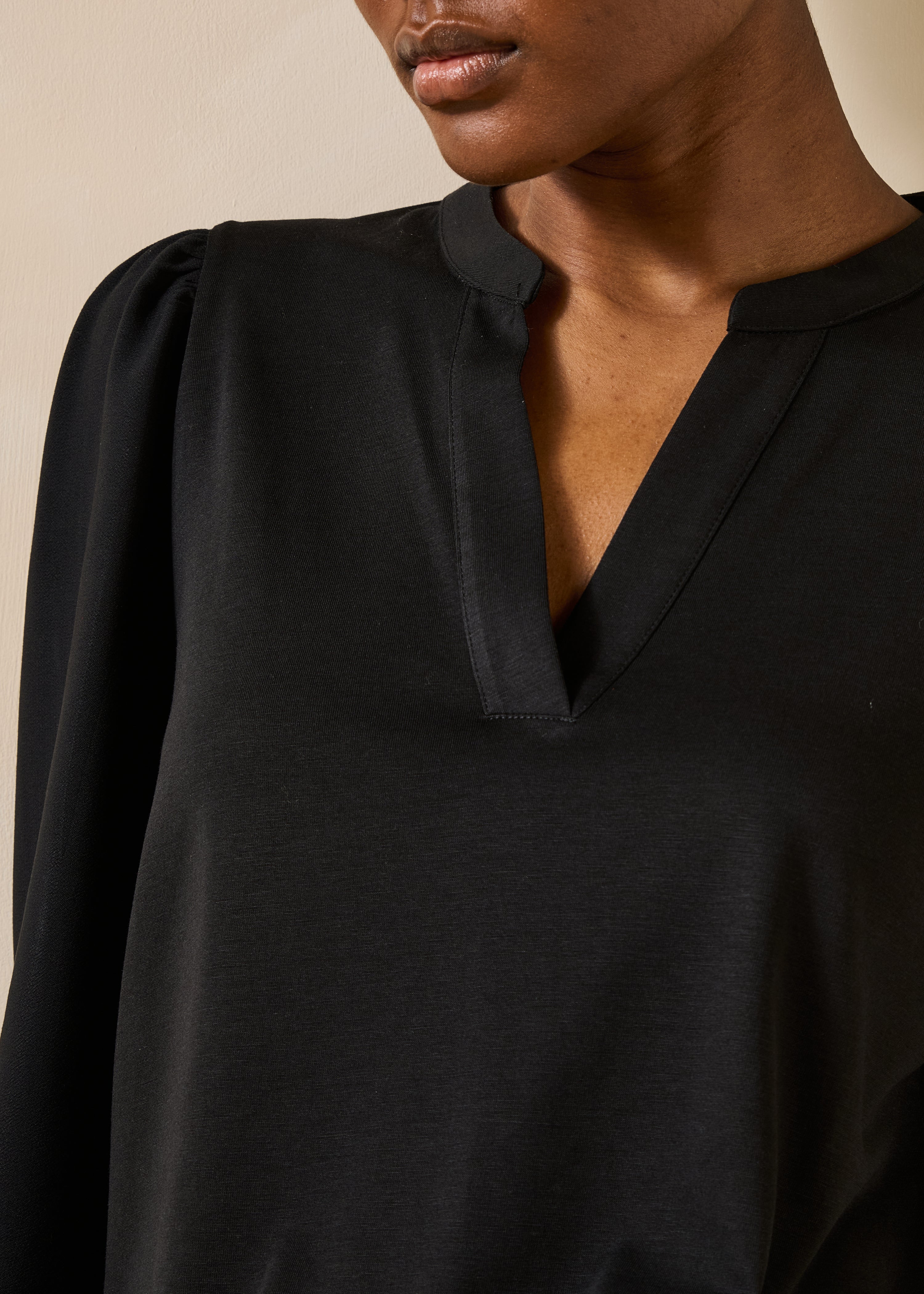 la-f-e-marabout-e-gravure-t-shirt-damen-schwarz image 5