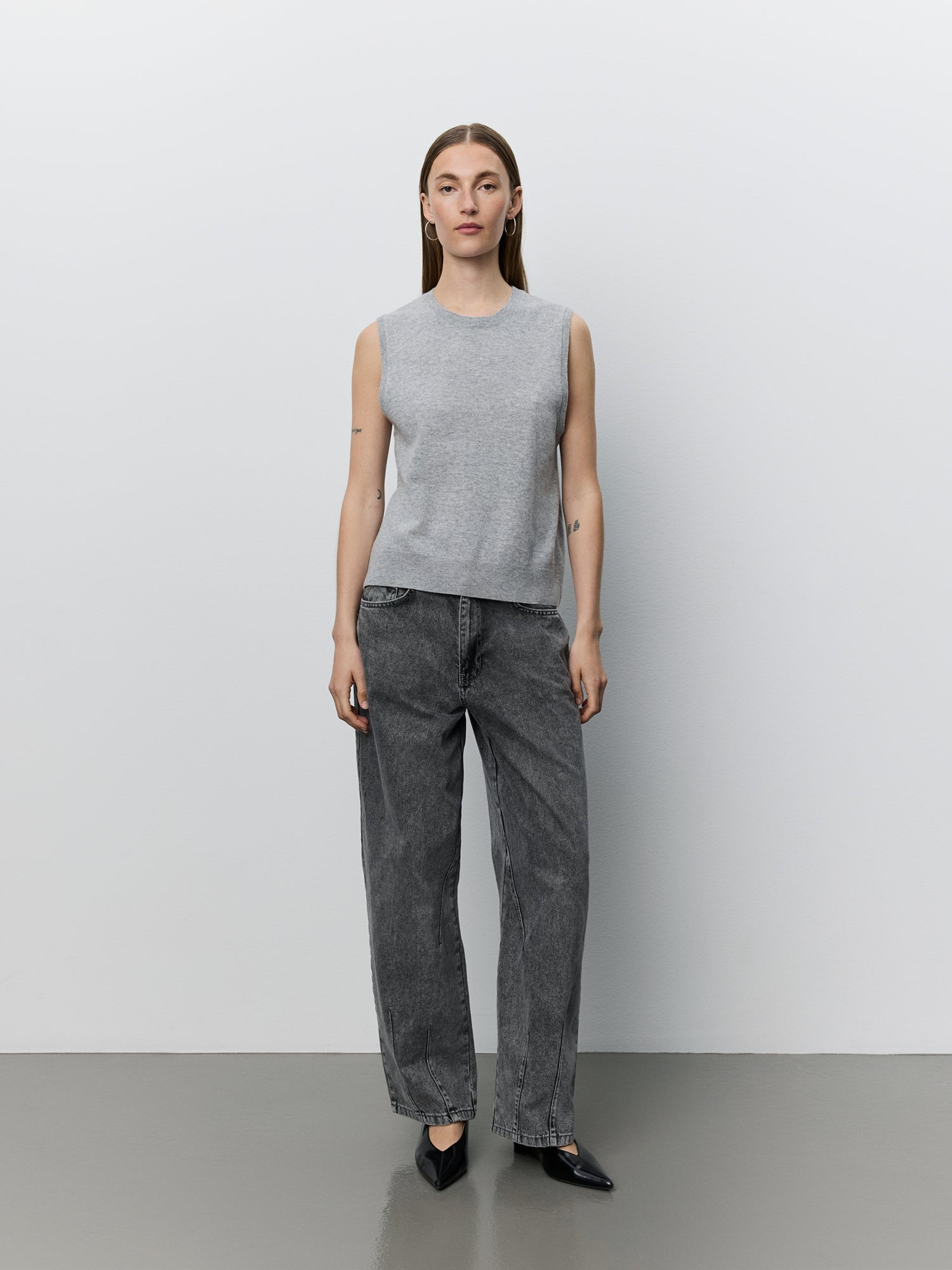 sofie-schnoor-women-karlisw-weste-grau-melange-wolle image 2