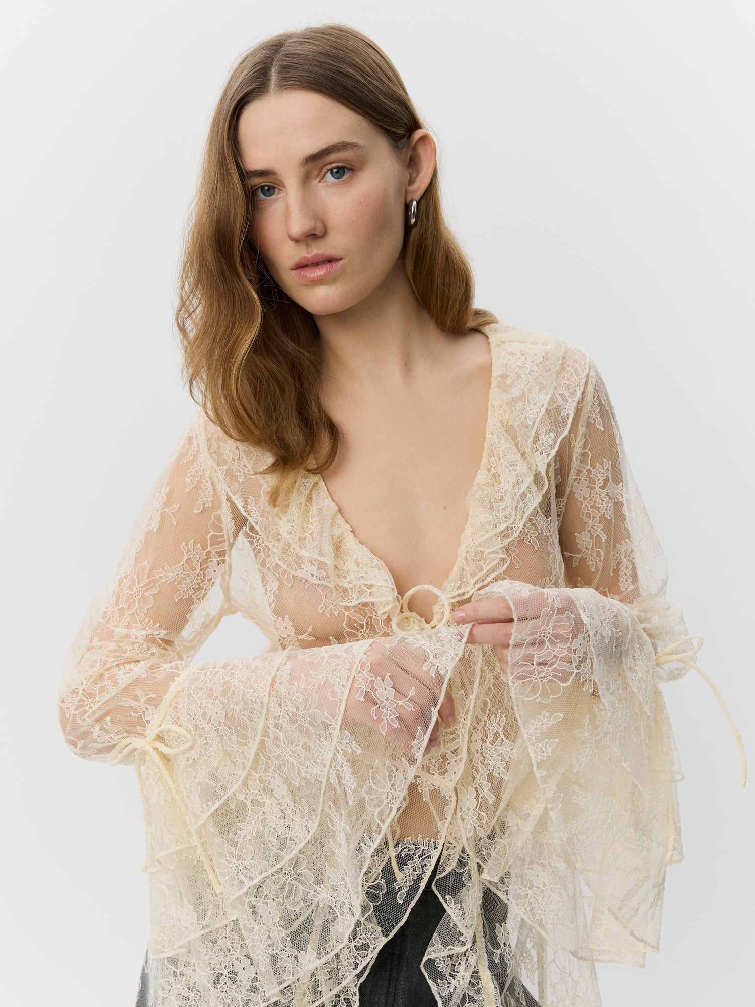 sofie-schnoor-women-anastasiasw-spitzen-robe-off-white-maxi image 4