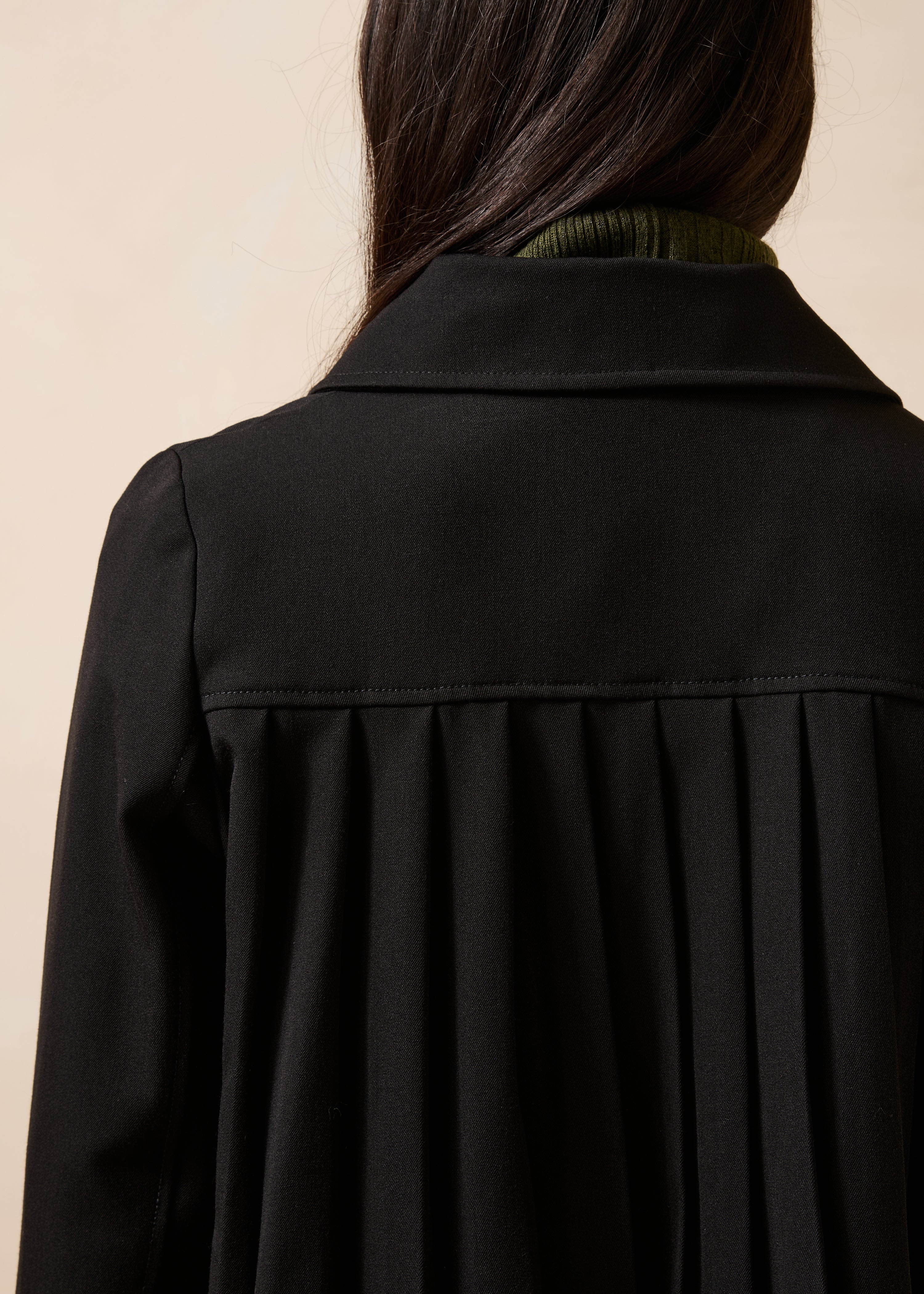 la-f-e-marabout-e-grenat-jacke-schwarz-kurz-plissee image 5