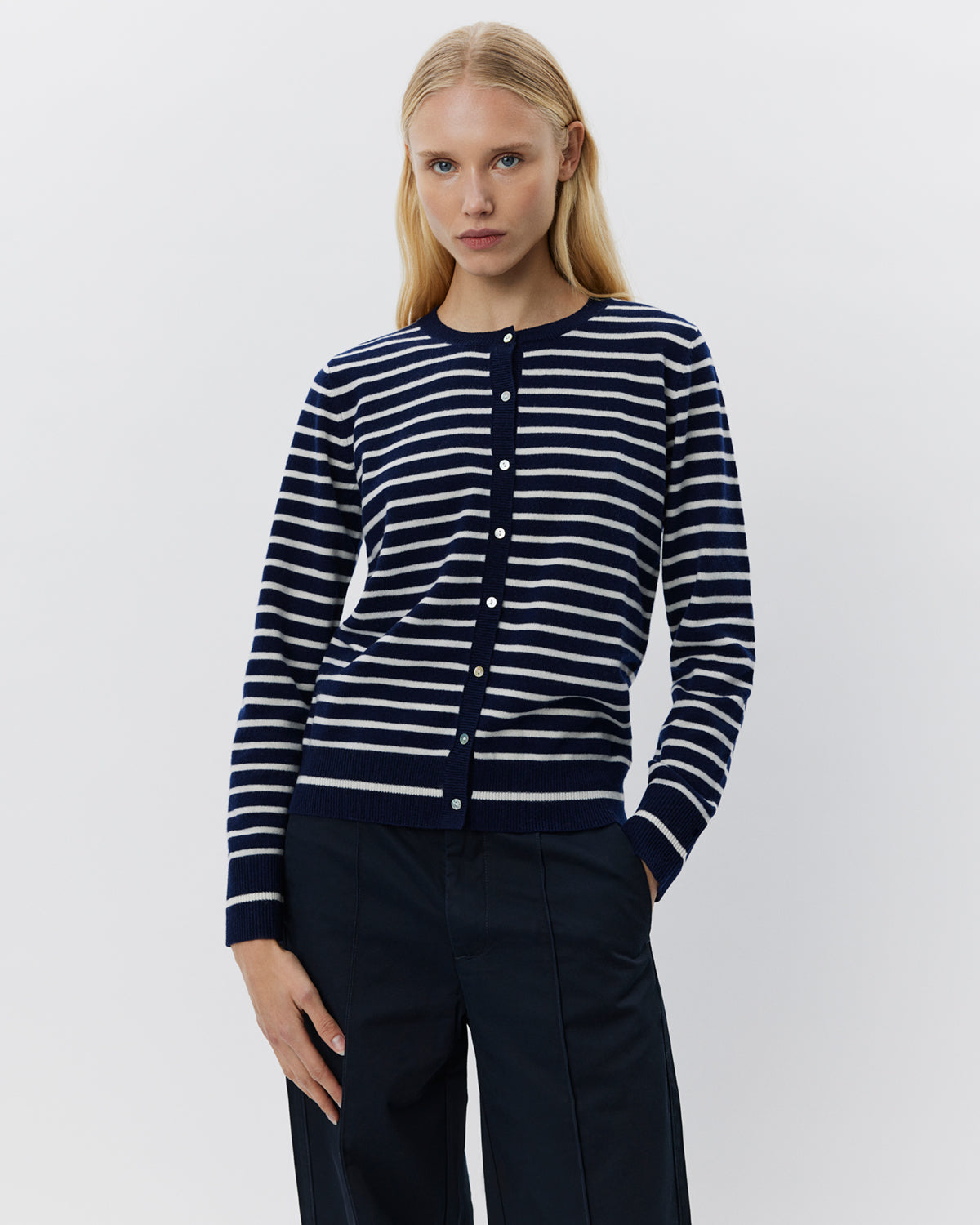 sofie-schnoor-women-cissesw-snos432-cardigan-wolle-gestreift image 2